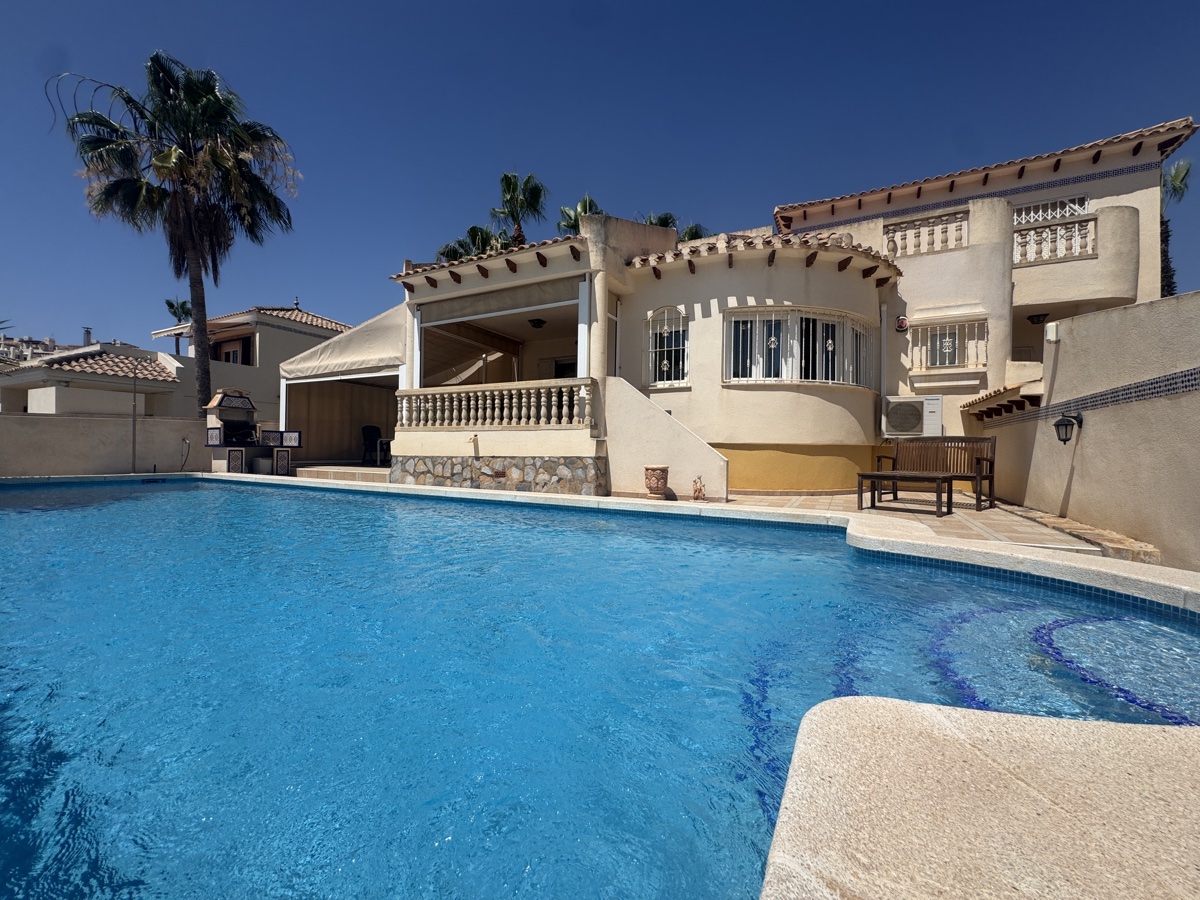 Sold - 3 Bedroom 2 Bathroom Villa in Las Ramblas Golf - , Las Ramblas Golf, Alicante, Spain - Alicante