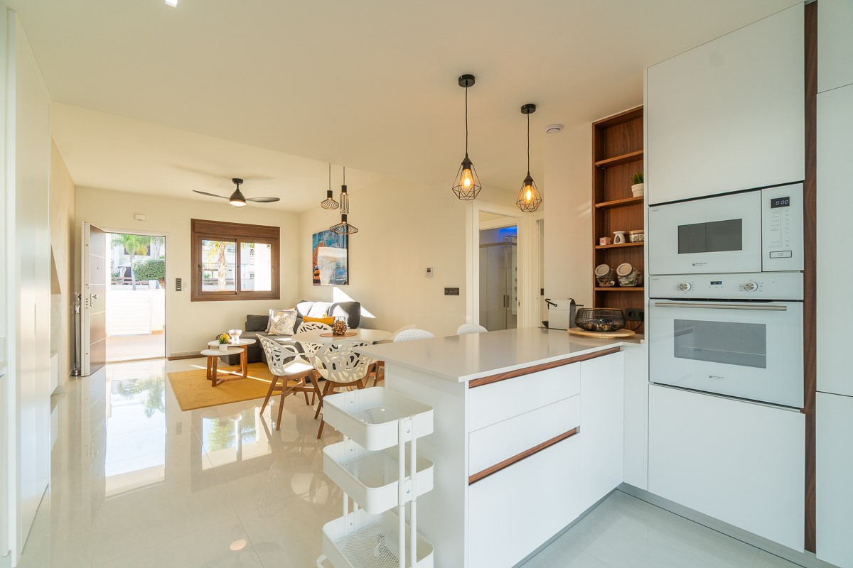 For sale - 2 Bedroom 2 Bathroom Apartment in Torrevieja - Costa Blanca  - Alicante