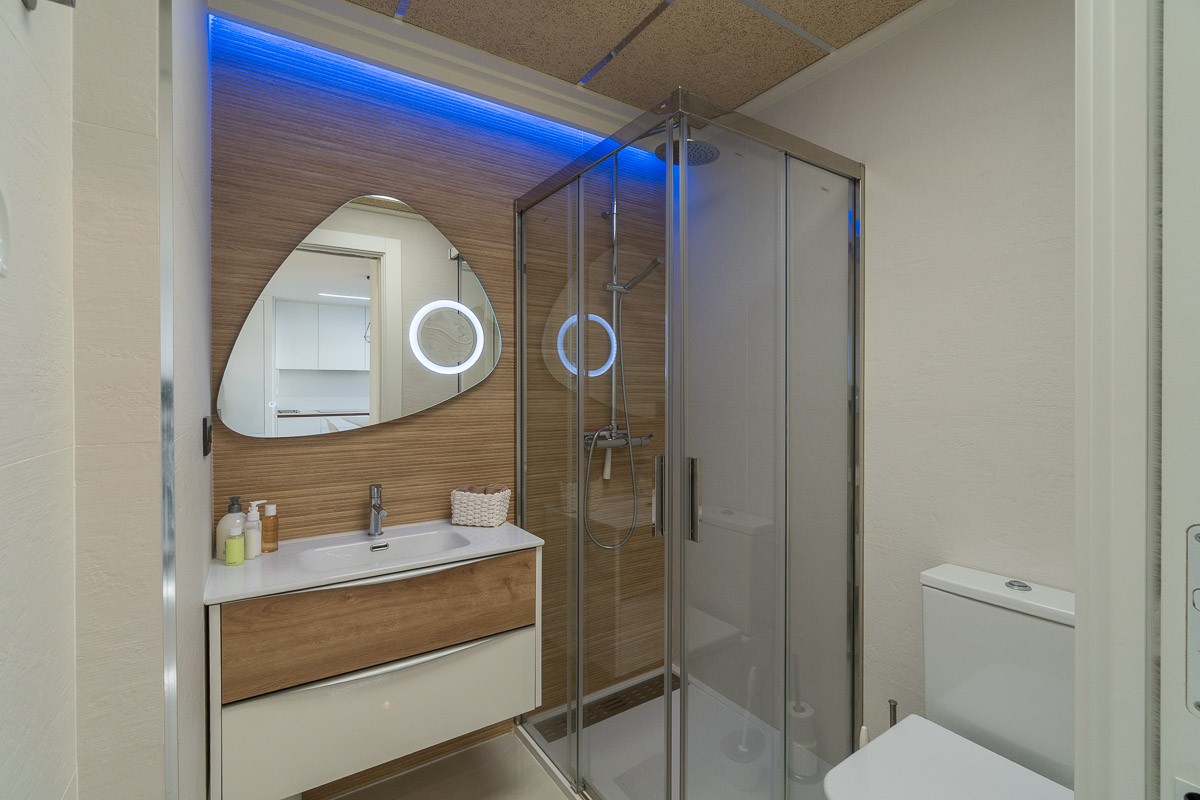 For sale - 2 Bedroom 2 Bathroom Apartment in Torrevieja - Costa Blanca  - Alicante