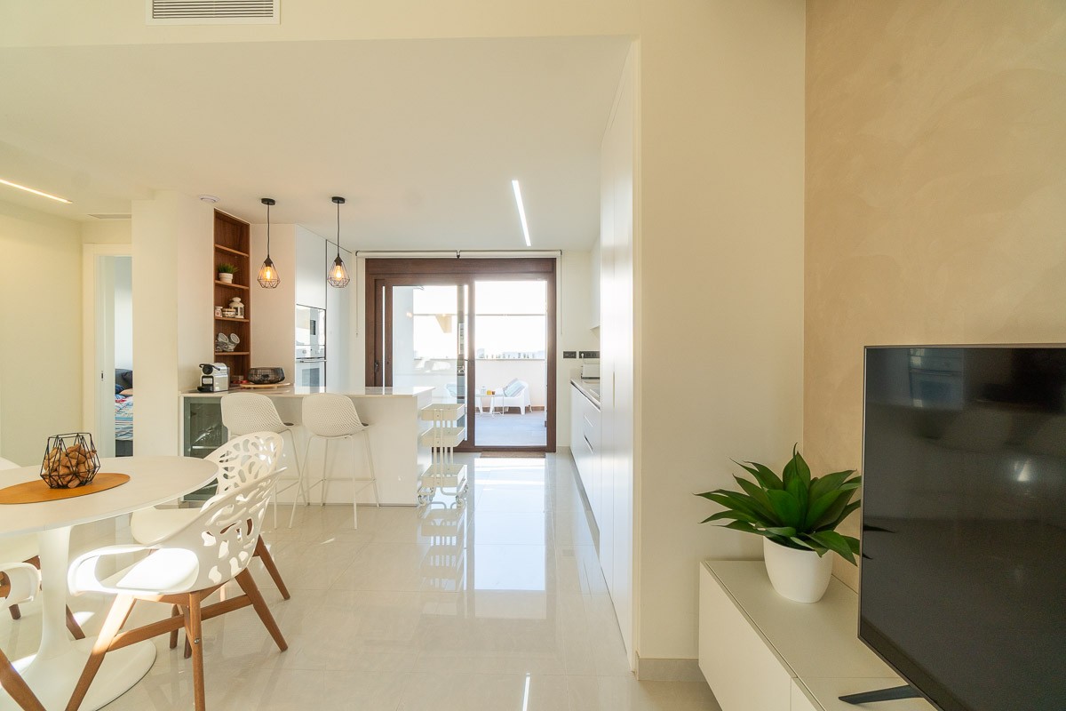 For sale - 2 Bedroom 2 Bathroom Apartment in Torrevieja - Costa Blanca  - Alicante
