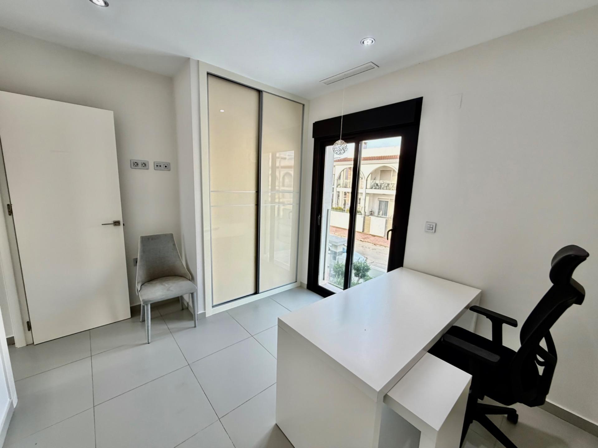 For sale - 3 Bedroom 3 Bathroom Villa in Cuidad Quesada  - Cuidad Quesada  - Alicante
