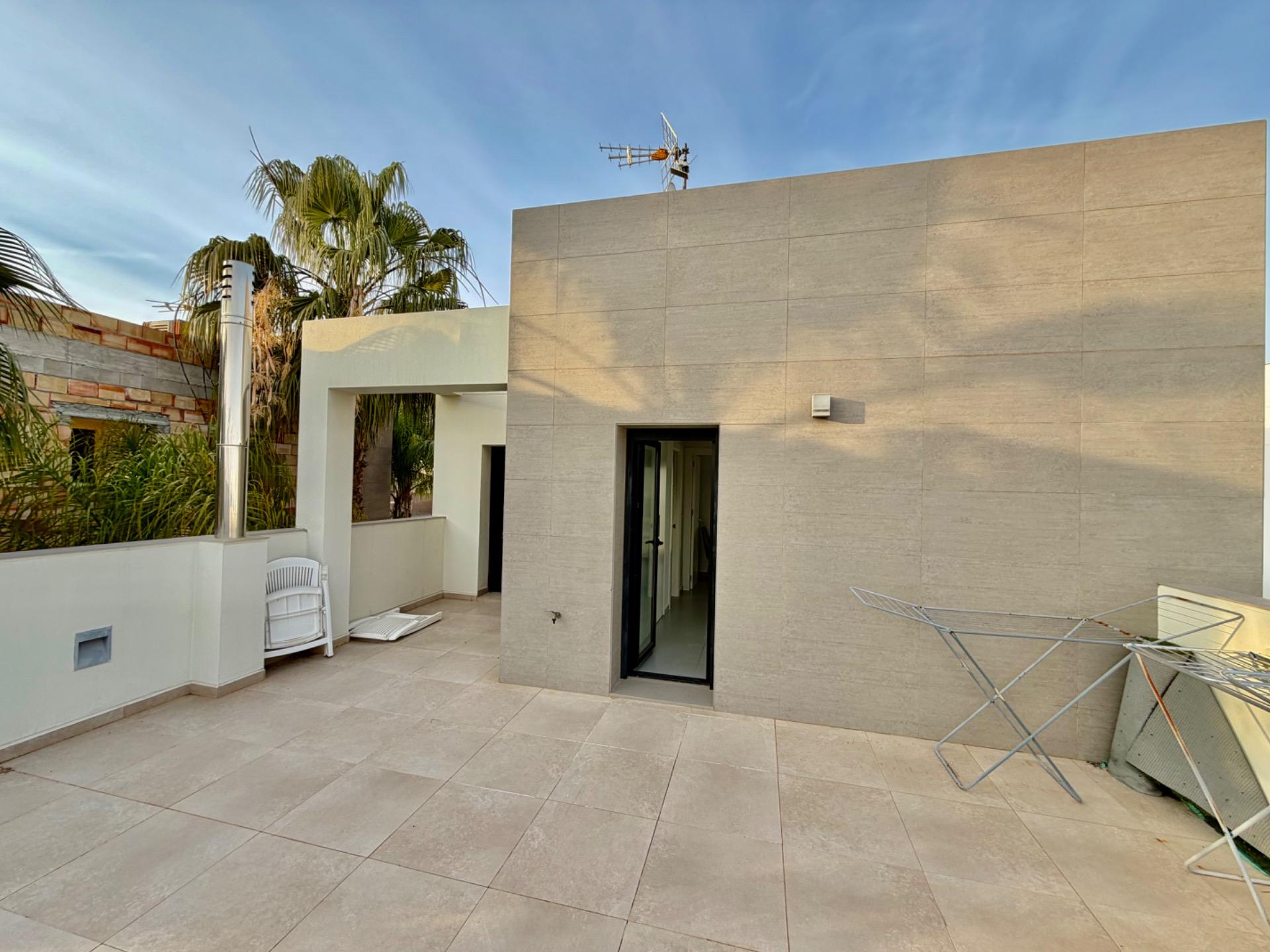 For sale - 3 Bedroom 3 Bathroom Villa in Cuidad Quesada  - Cuidad Quesada  - Alicante