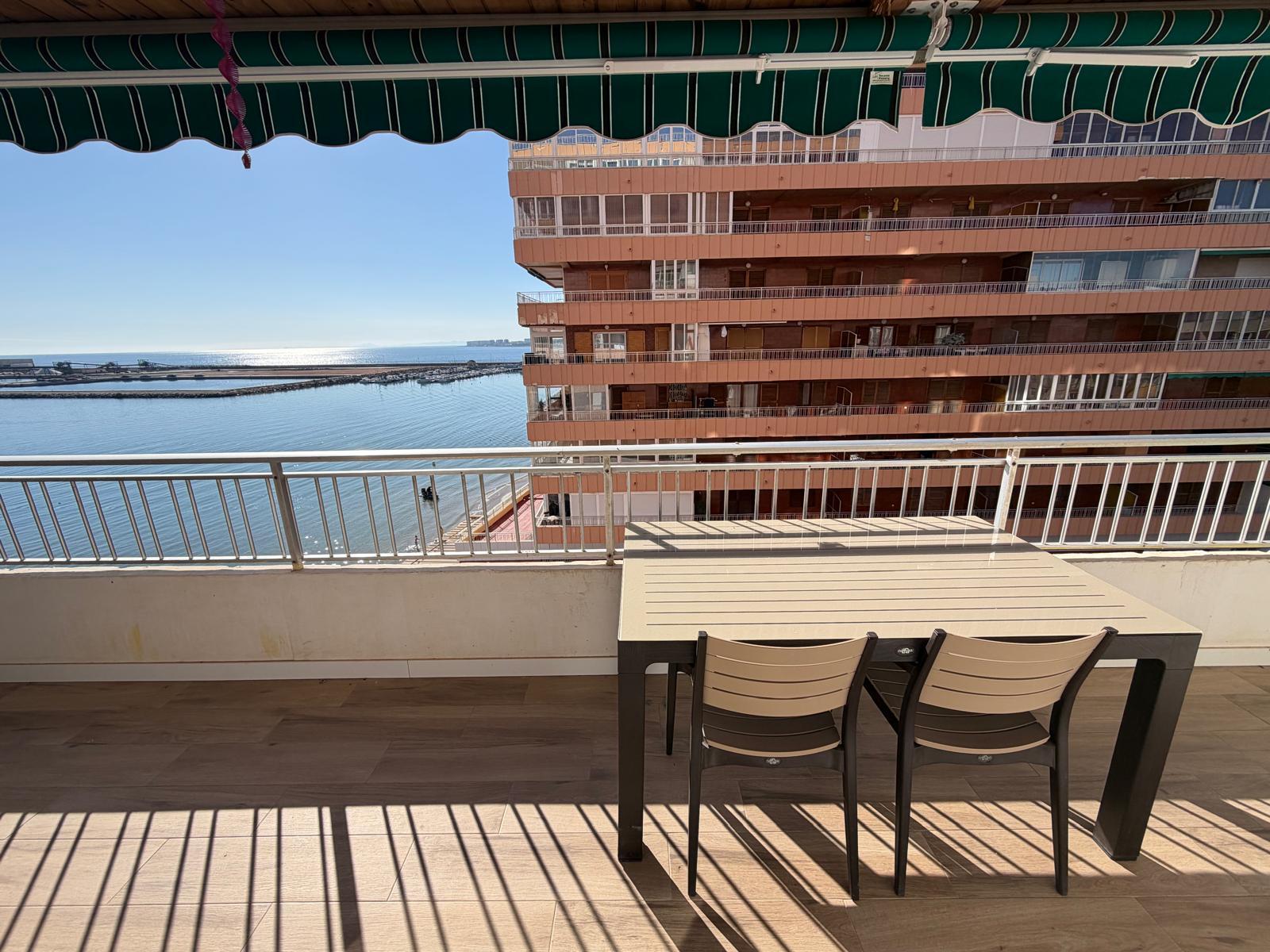 For sale - 3 Bedroom 2 Bathroom Apartamento in Torrevieja - Playa del Acequión  - Alicante