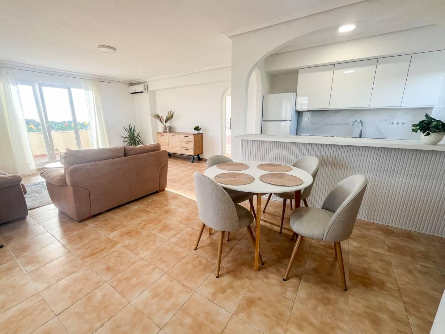 For sale - 2 Bedroom 2 Bathroom Apartamento in Torrevieja - Punta Prima  - Alicante