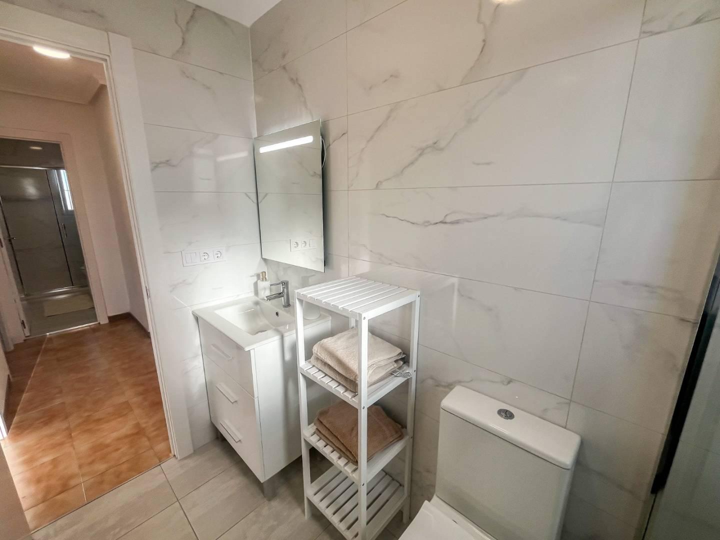 For sale - 2 Bedroom 2 Bathroom Apartamento in Torrevieja - Punta Prima  - Alicante