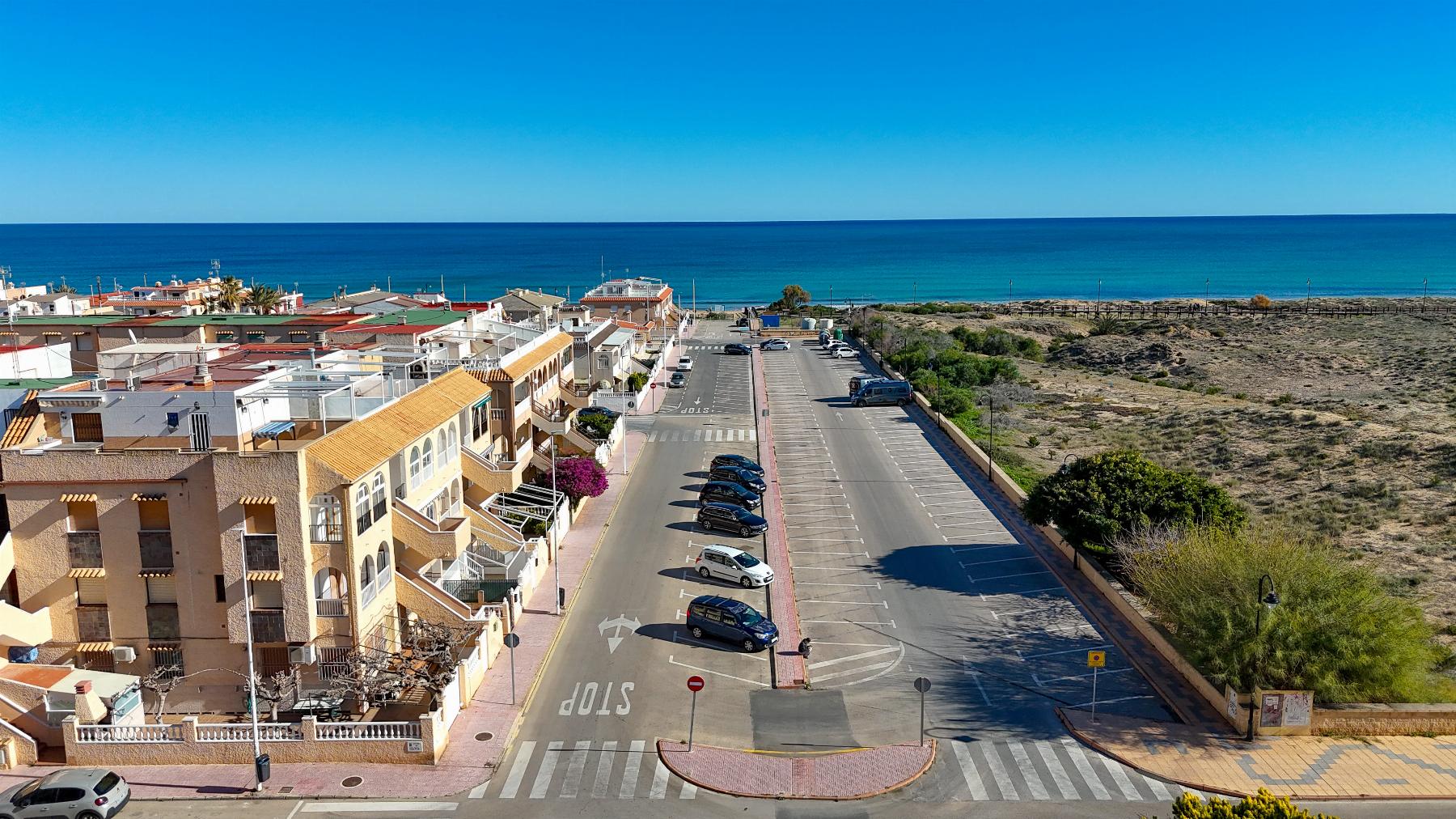 For sale - 3 Bedroom 1 Bathroom Bungalow in Torrevieja - PLAYA DE LA MATA  - Alicante