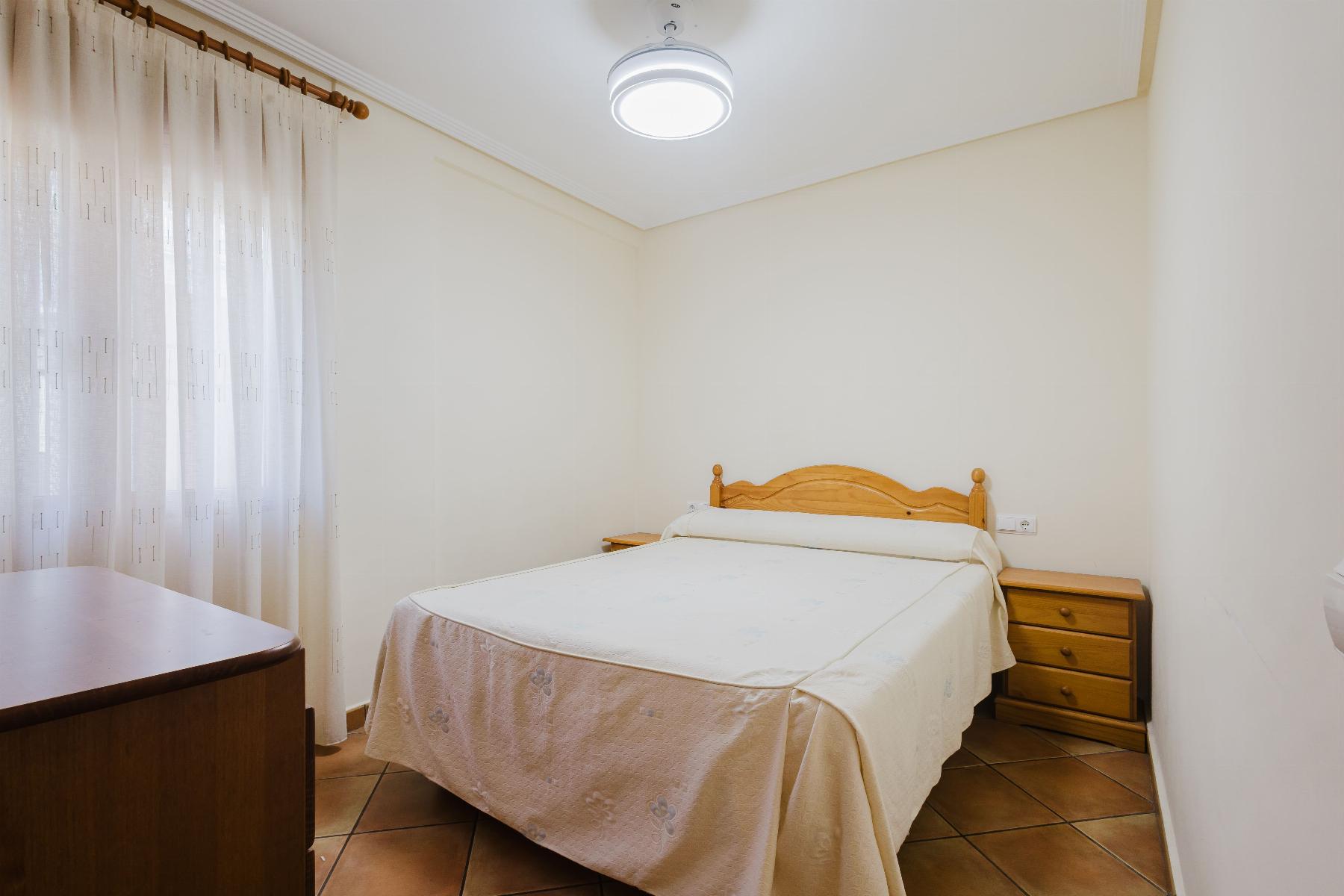 For sale - 3 Bedroom 1 Bathroom Bungalow in Torrevieja - PLAYA DE LA MATA  - Alicante
