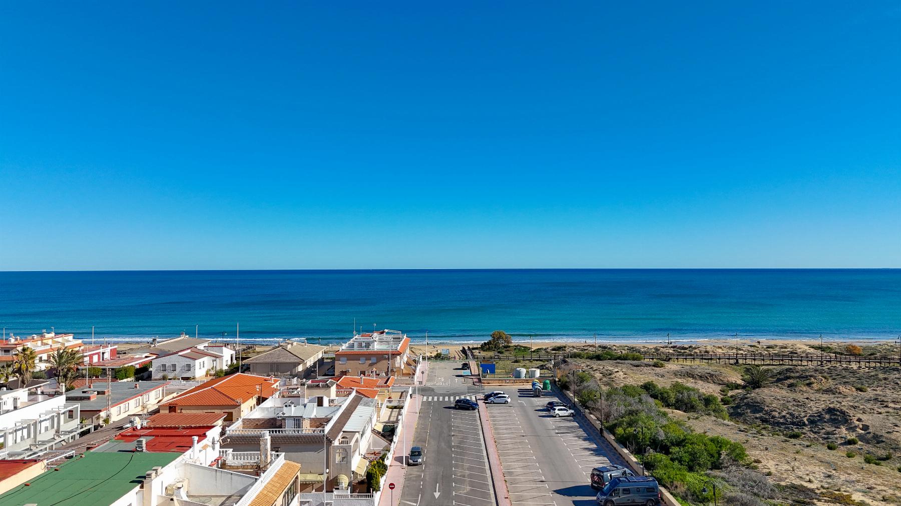 For sale - 3 Bedroom 1 Bathroom Bungalow in Torrevieja - PLAYA DE LA MATA  - Alicante