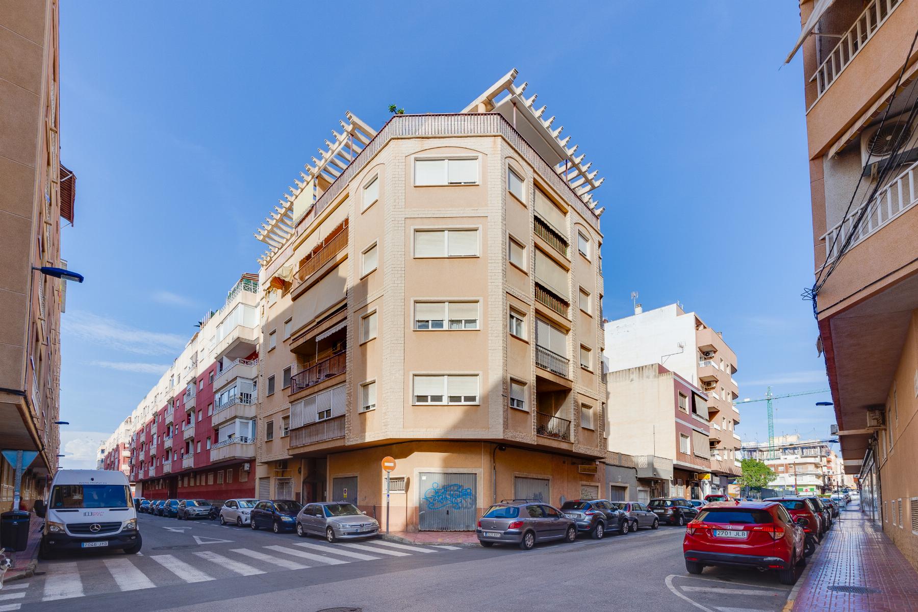 For sale - 2 Bedroom 2 Bathroom Apartamento in Torrevieja - Parque de Las Naciones  - Alicante