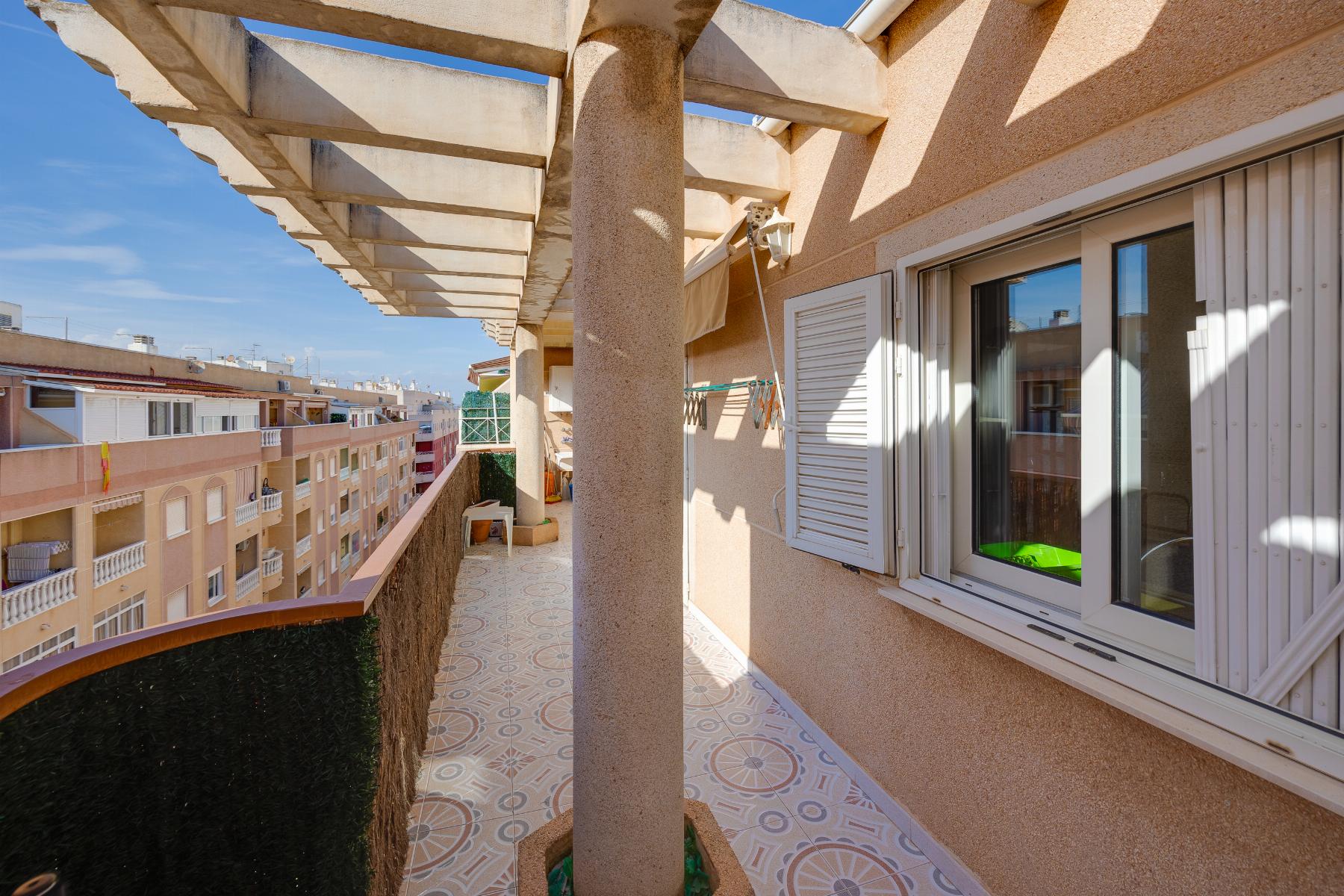 For sale - 2 Bedroom 2 Bathroom Apartamento in Torrevieja - Parque de Las Naciones  - Alicante