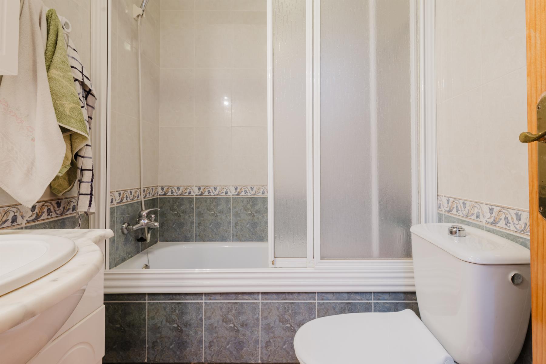For sale - 3 Bedroom 2 Bathroom Apartamento in Torrevieja - Parque de Las Naciones  - Alicante