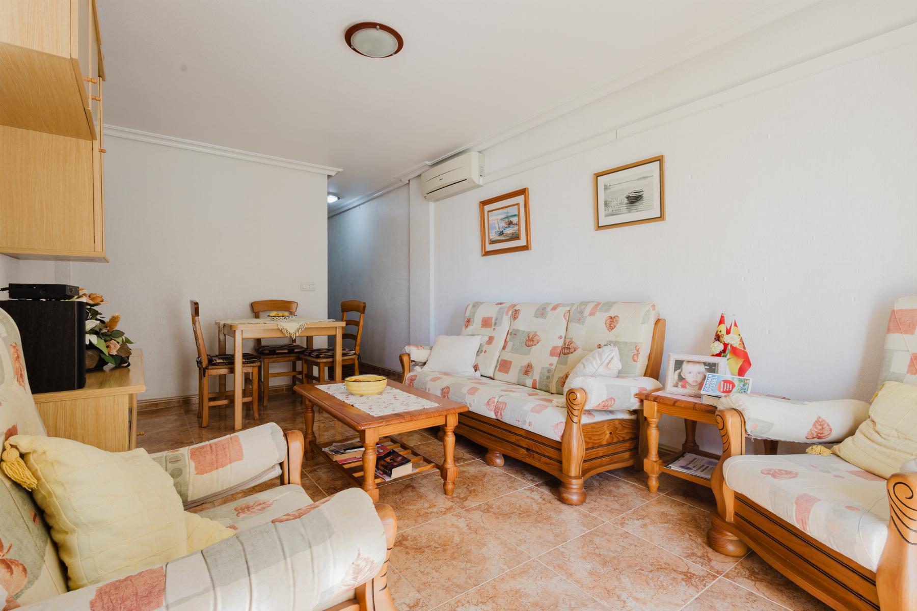 For sale - 3 Bedroom 2 Bathroom Apartamento in Torrevieja - Parque de Las Naciones  - Alicante