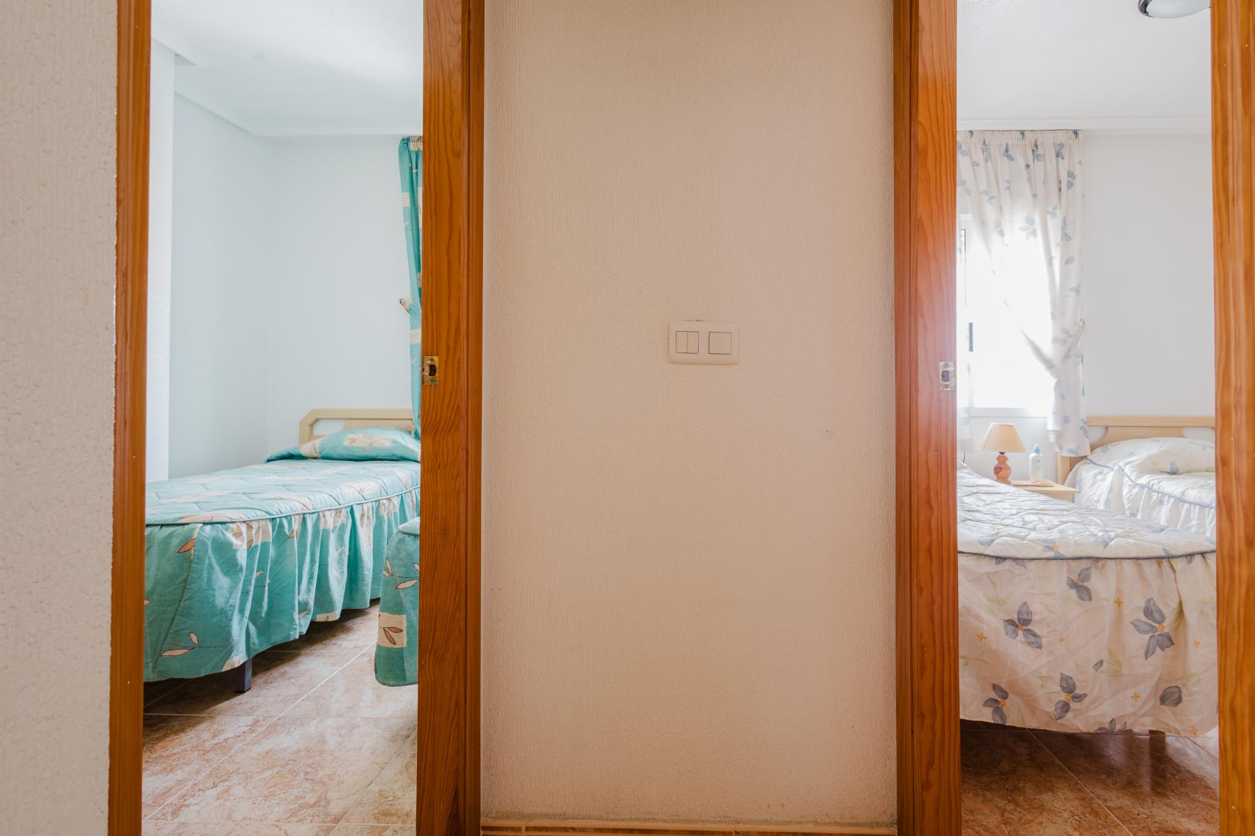 For sale - 3 Bedroom 2 Bathroom Apartamento in Torrevieja - Parque de Las Naciones  - Alicante