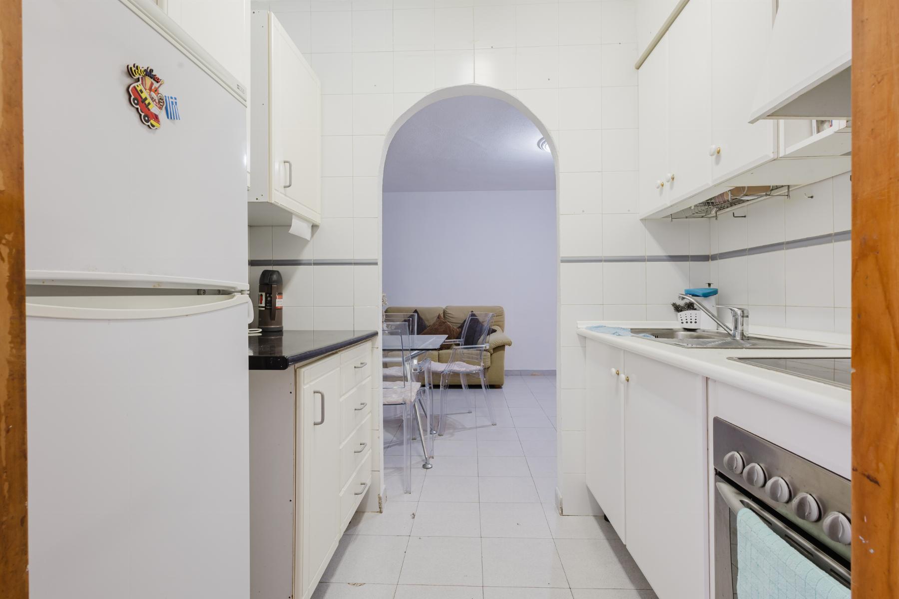 For sale - 2 Bedroom 1 Bathroom Apartamento in Torrevieja - Playa de La Acequion  - Alicante