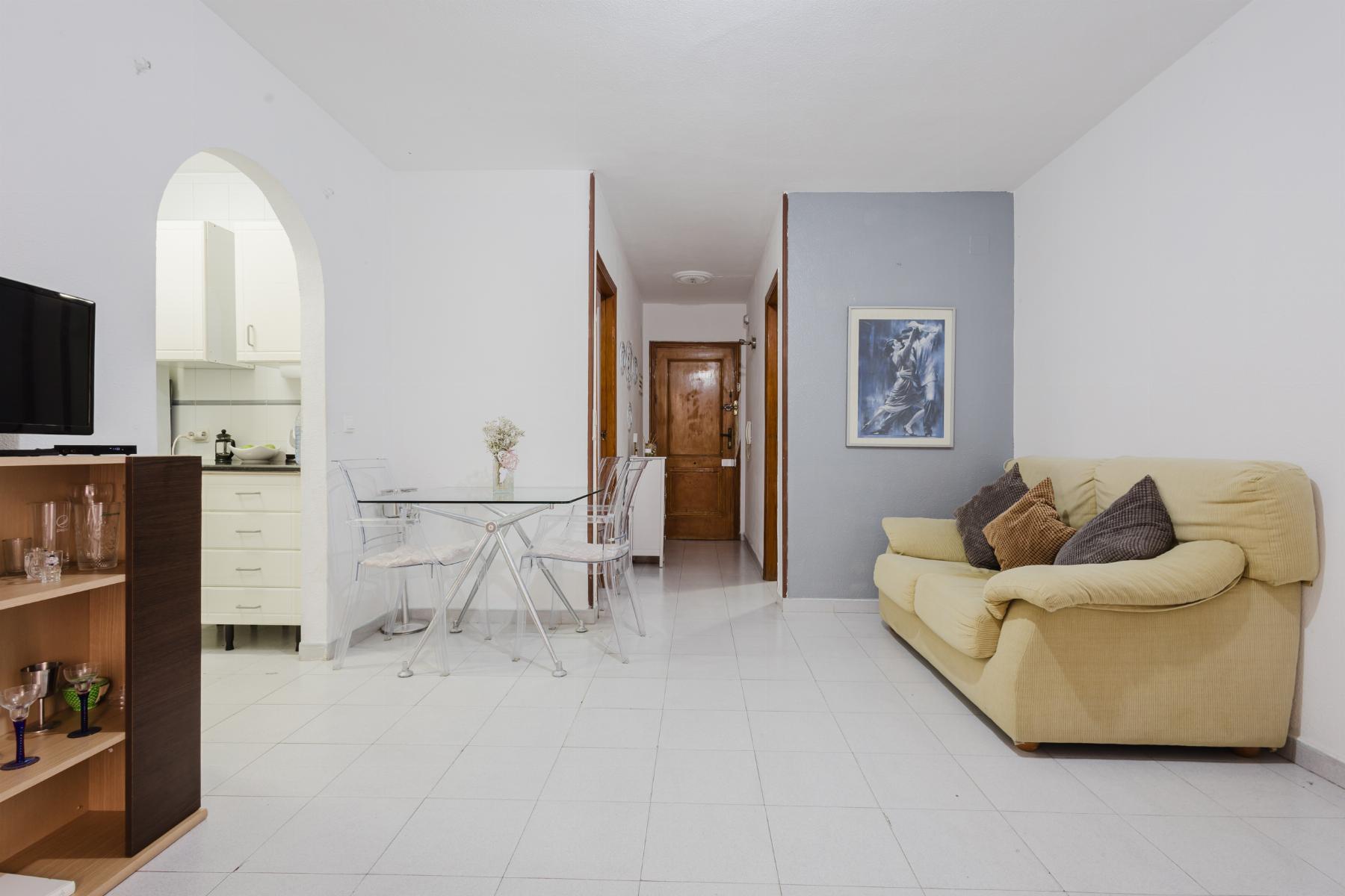 For sale - 2 Bedroom 1 Bathroom Apartamento in Torrevieja - Playa de La Acequion  - Alicante
