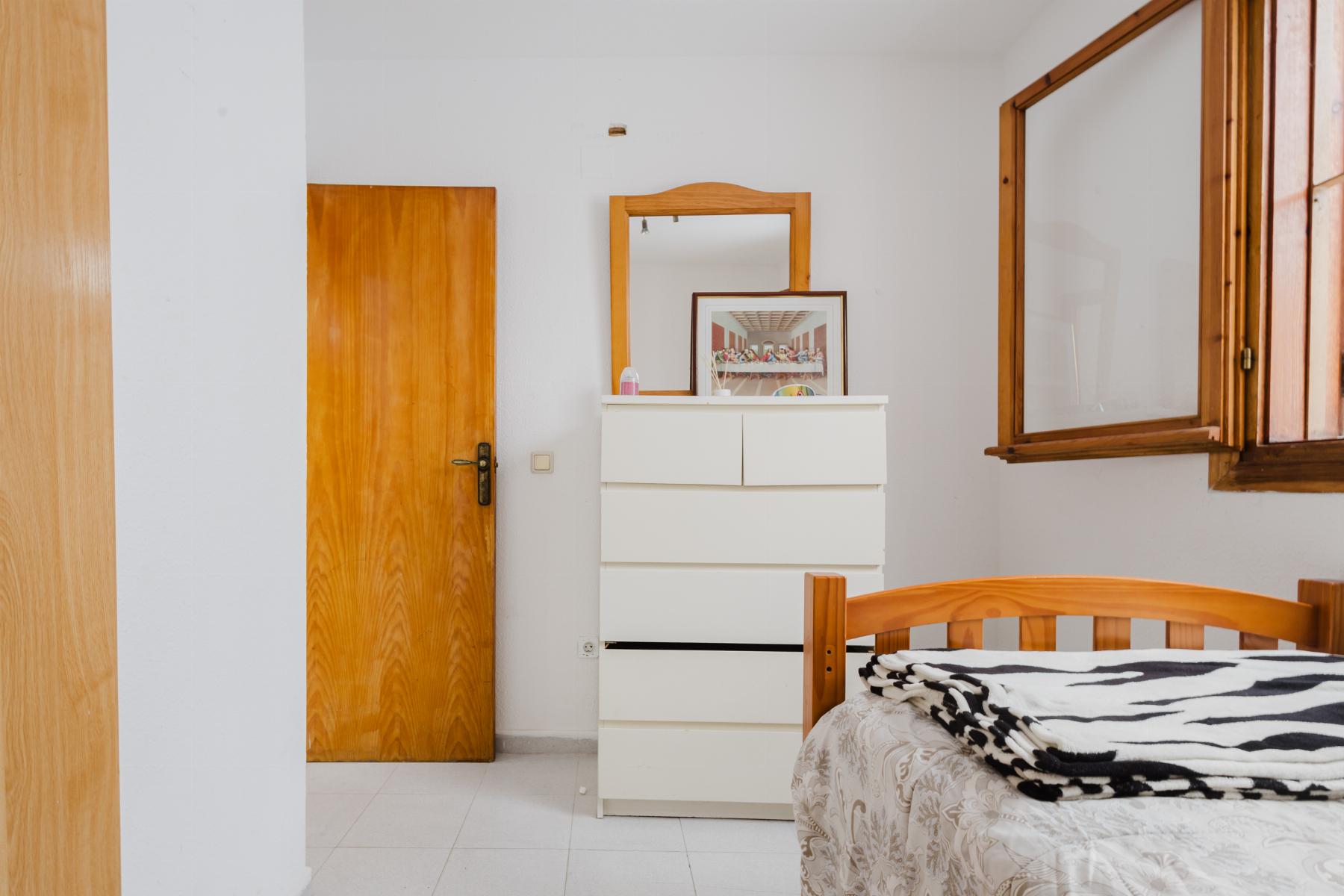 For sale - 2 Bedroom 1 Bathroom Apartamento in Torrevieja - Playa de La Acequion  - Alicante