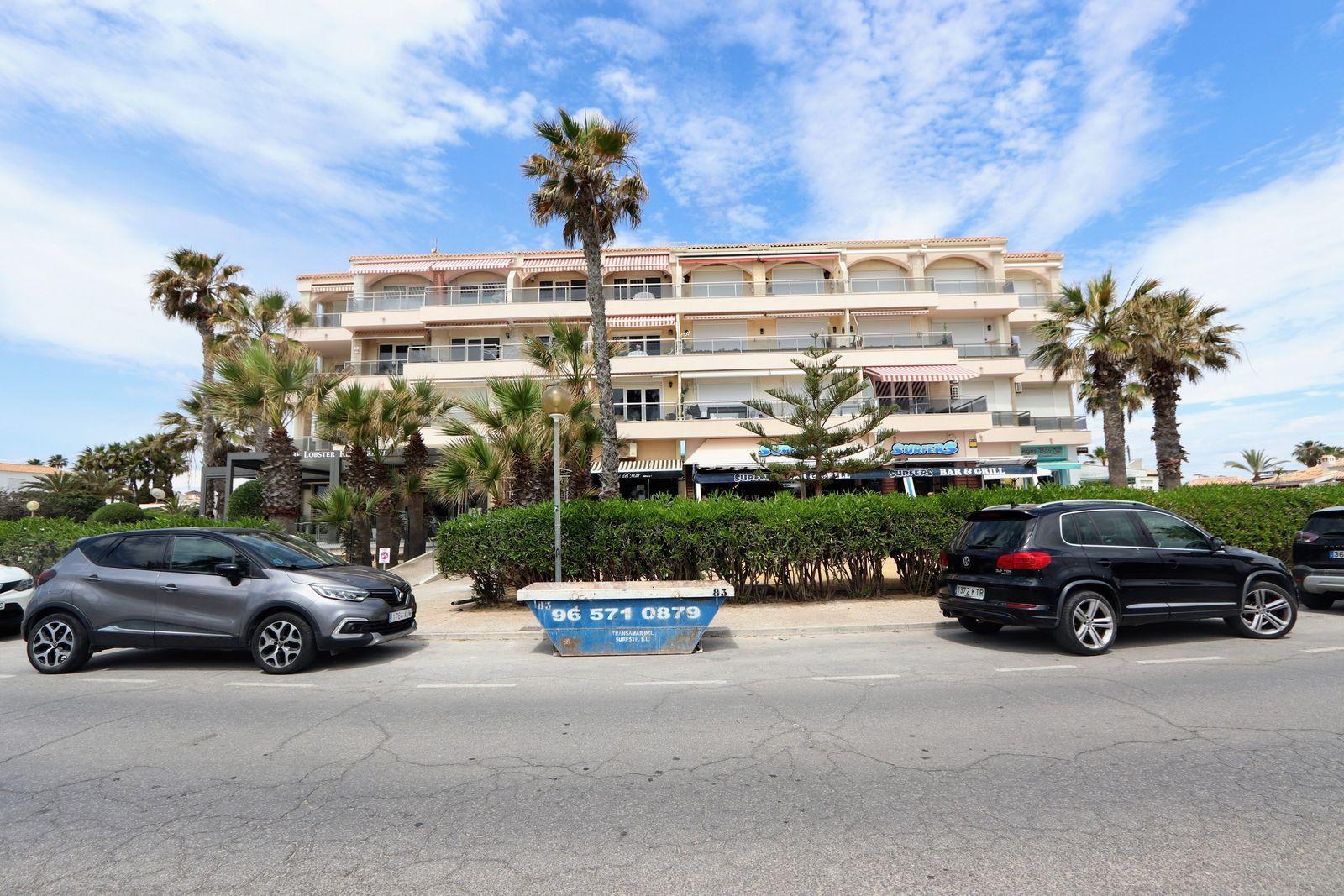 For sale - 3 Bedroom 2 Bathroom Apartamento in Torrevieja - Playa Flamenca  - Alicante