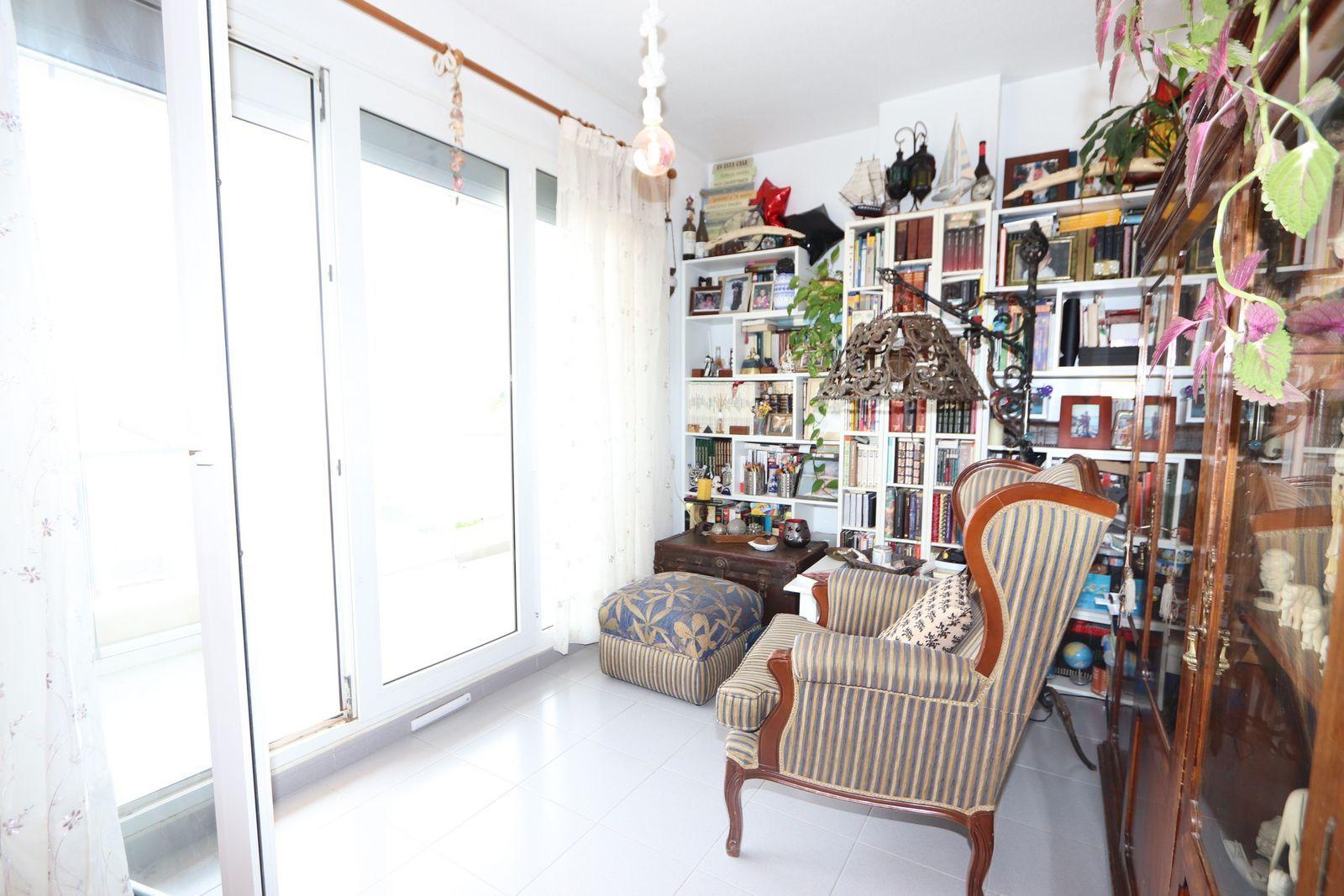 For sale - 3 Bedroom 2 Bathroom Apartamento in Torrevieja - Playa Flamenca  - Alicante