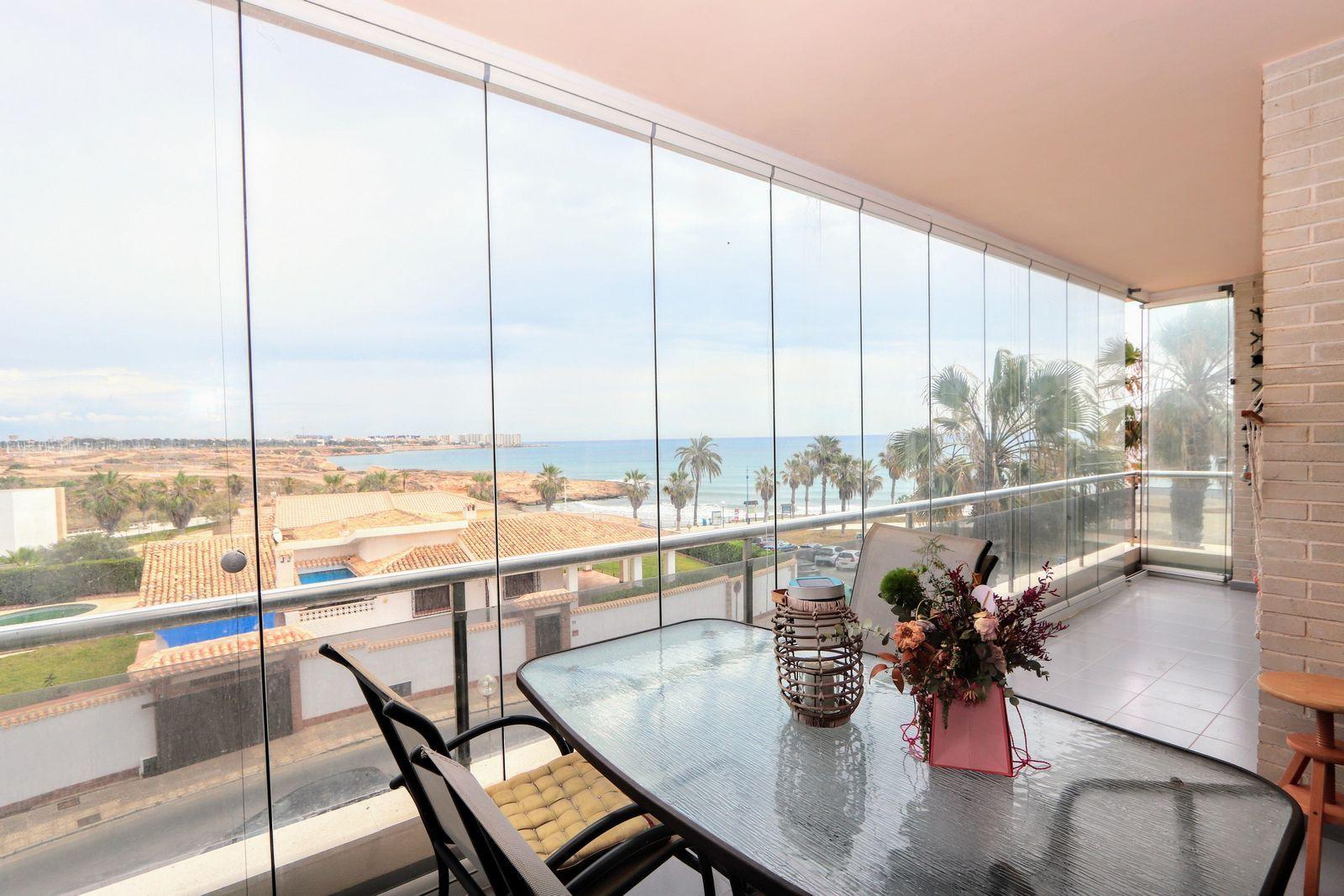 For sale - 3 Bedroom 2 Bathroom Apartamento in Torrevieja - Playa Flamenca  - Alicante