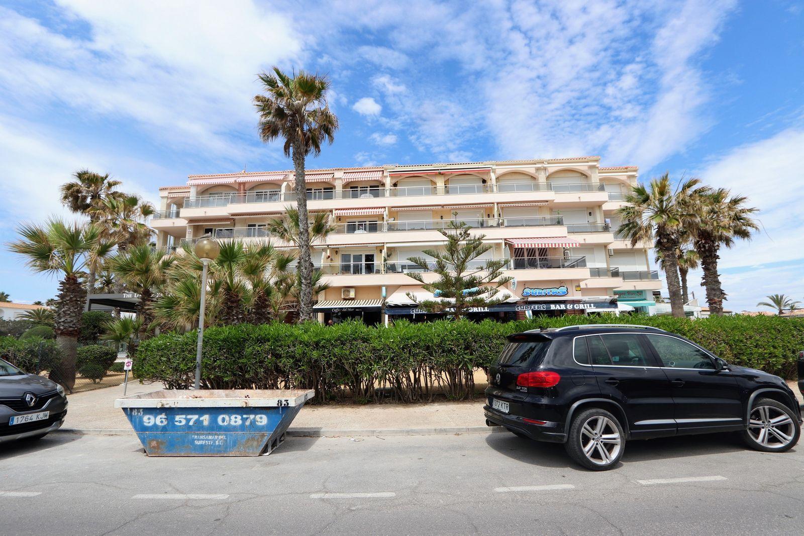 For sale - 3 Bedroom 2 Bathroom Apartamento in Torrevieja - Playa Flamenca  - Alicante