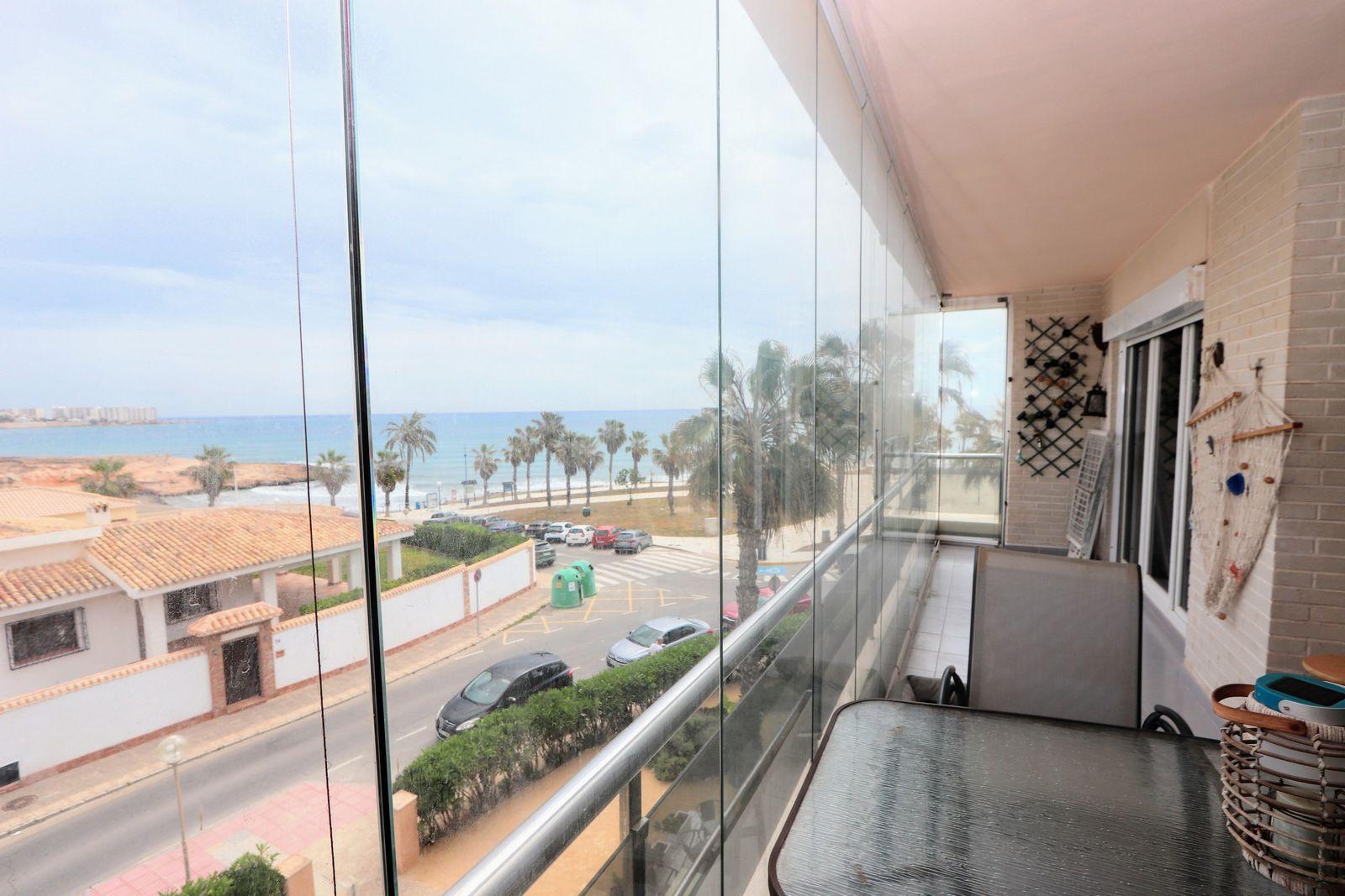 For sale - 3 Bedroom 2 Bathroom Apartamento in Torrevieja - Playa Flamenca  - Alicante