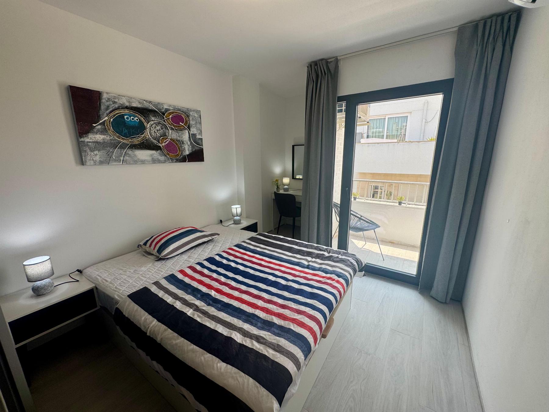 For sale - 3 Bedroom 2 Bathroom Apartamento in Torrevieja - CLUB NAUTICO TORREVIEJA  - Alicante