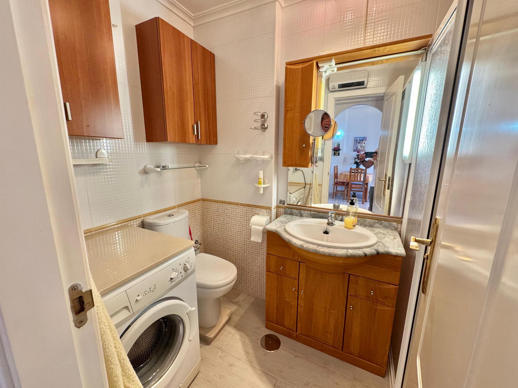 For sale - 2 Bedroom 1 Bathroom Apartamento in Almoradí - almoradi  - Alicante