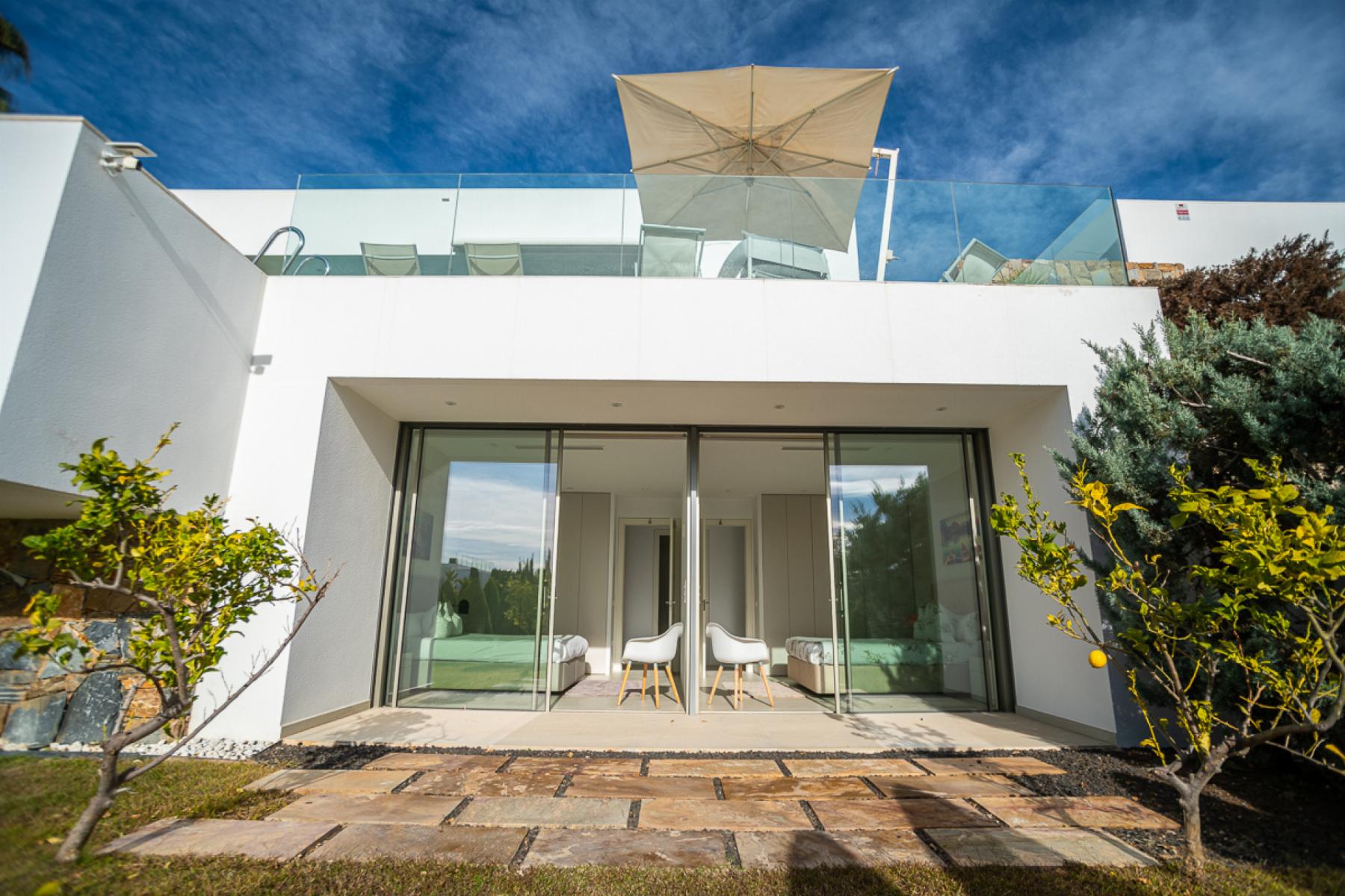 For sale - 4 Bedroom 2 Bathroom Villa in Orihuela Costa - Orihuela Costa  - Alicante