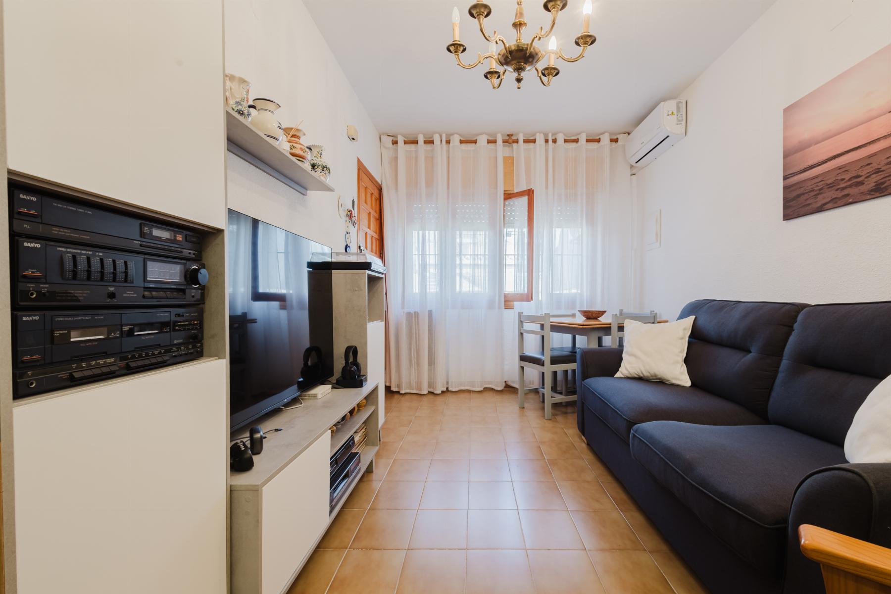 For sale - 3 Bedroom 1 Bathroom Bungalow in Torrevieja - playa de los naufragos  - Alicante