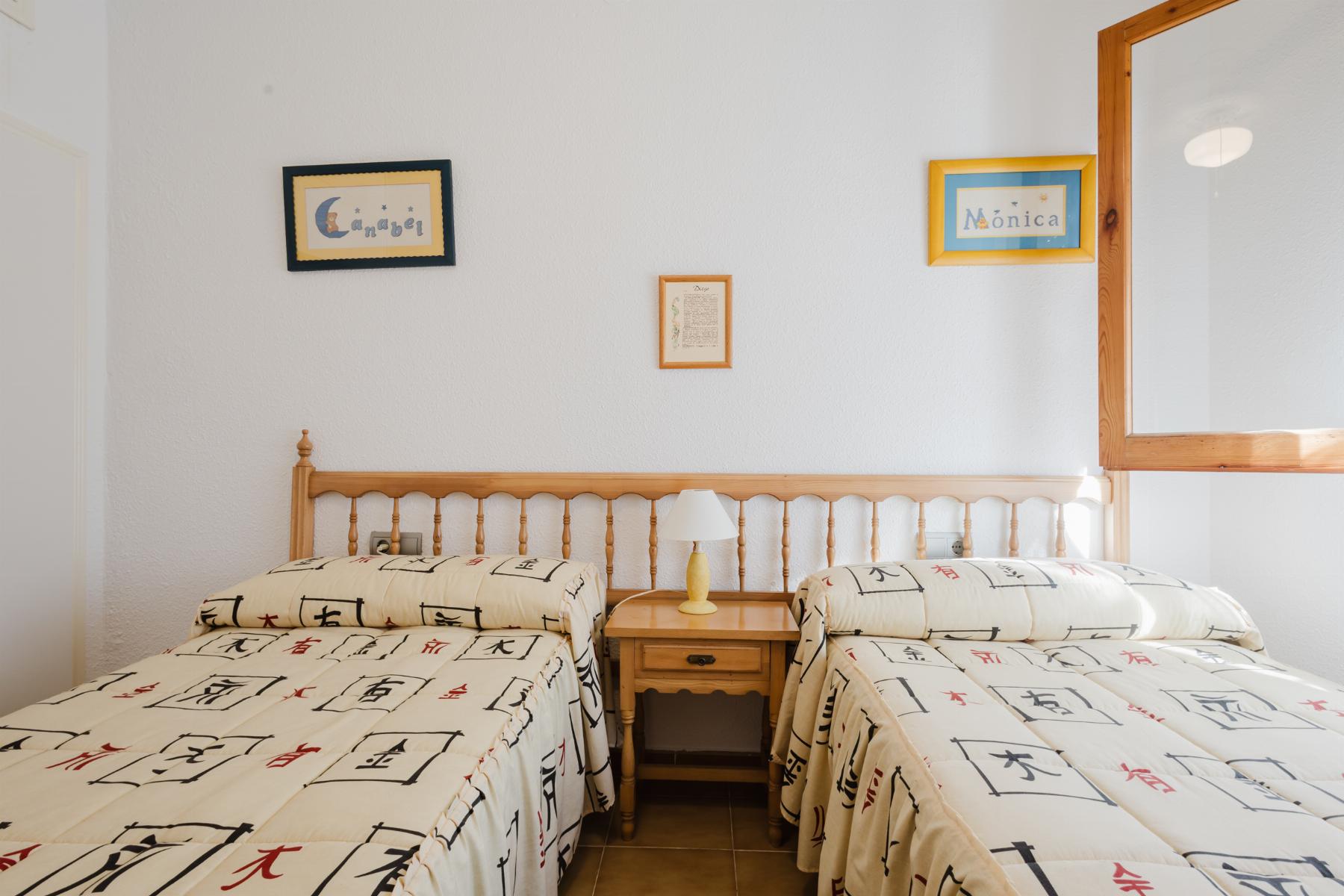 For sale - 3 Bedroom 1 Bathroom Bungalow in Torrevieja - playa de los naufragos  - Alicante