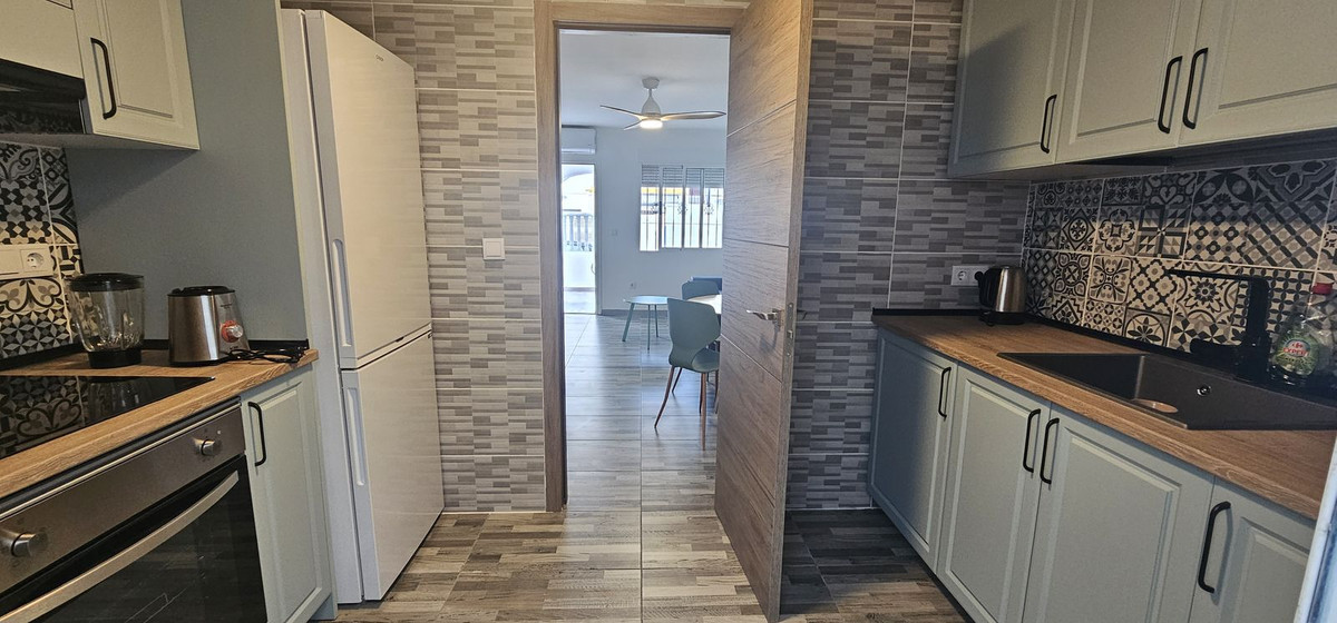 Sold - 2 Bedroom 1 Bathroom Apartment - Ground Floor Apartment in Torrevieja - Torrevieja Centro  - Alicante