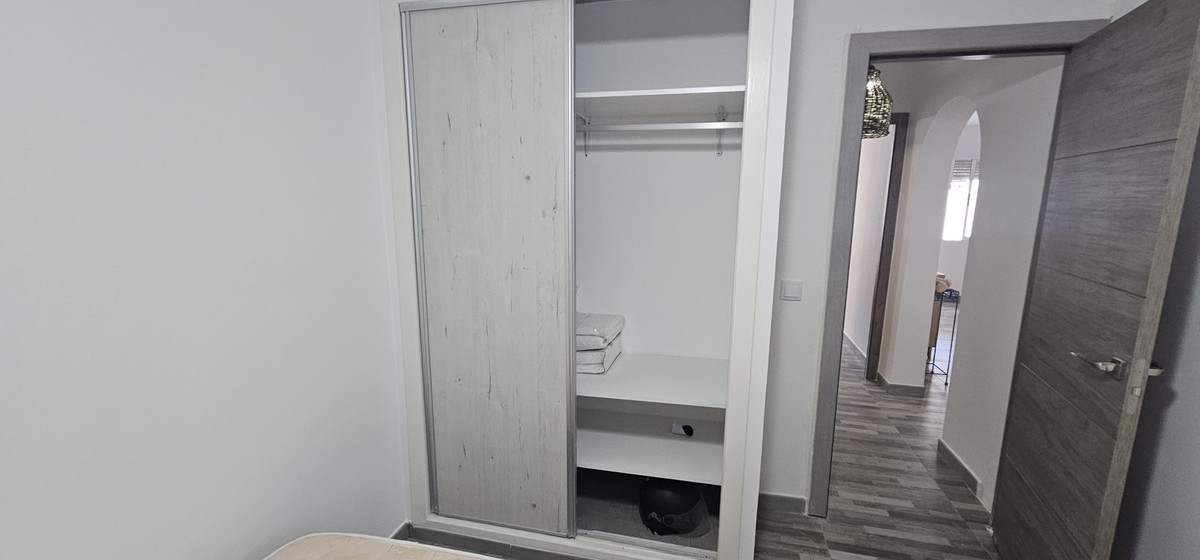 Sold - 2 Bedroom 1 Bathroom Apartment - Ground Floor Apartment in Torrevieja - Torrevieja Centro  - Alicante