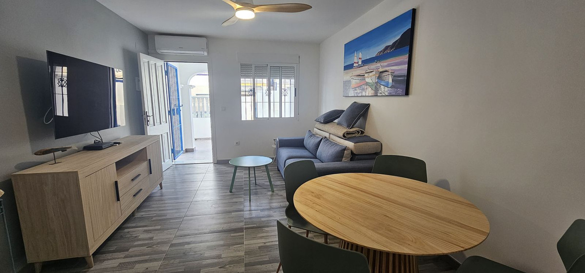 Sold - 2 Bedroom 1 Bathroom Apartment - Ground Floor Apartment in Torrevieja - Torrevieja Centro  - Alicante