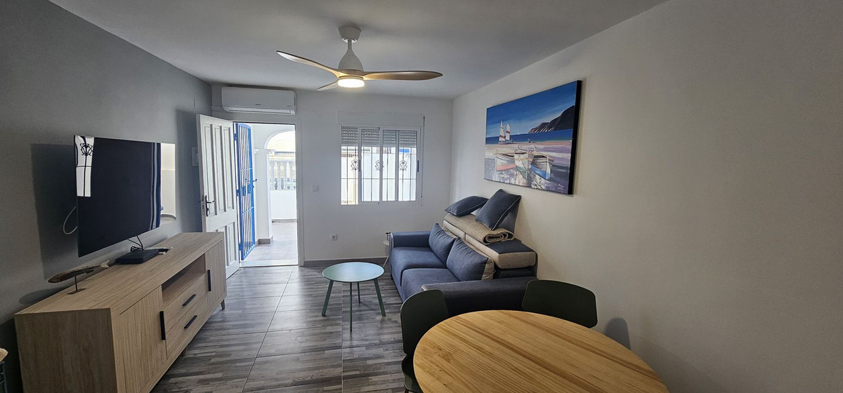 Sold - 2 Bedroom 1 Bathroom Apartment - Ground Floor Apartment in Torrevieja - Torrevieja Centro  - Alicante