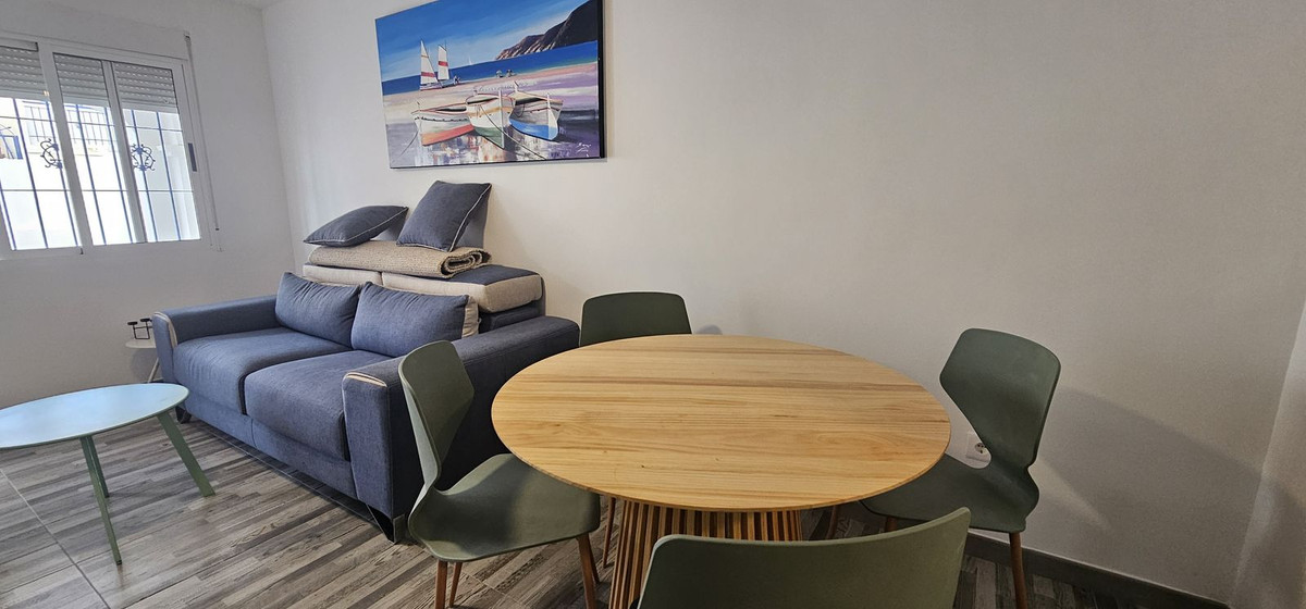 Sold - 2 Bedroom 1 Bathroom Apartment - Ground Floor Apartment in Torrevieja - Torrevieja Centro  - Alicante