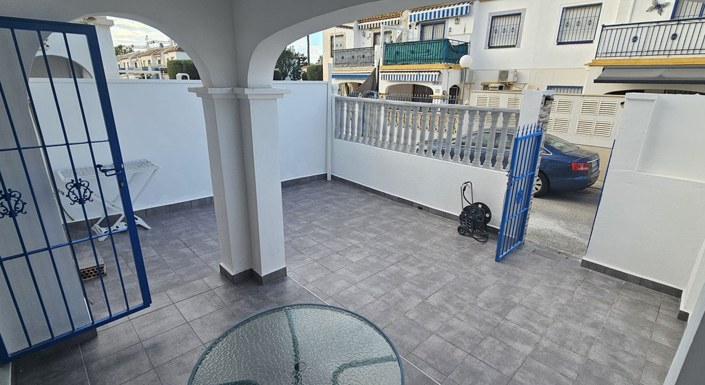 2 Bedroom 1 Bathroom Apartment - Ground Floor Apartment in Torrevieja