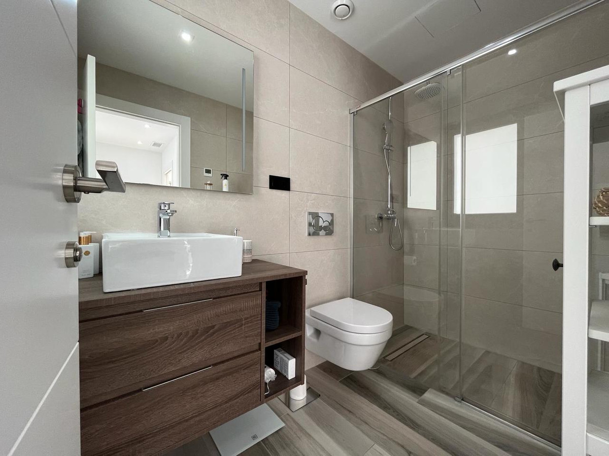 Sold - 3 Bedroom 4 Bathroom Detached Villa in Torrevieja - Los Balcones  - Alicante