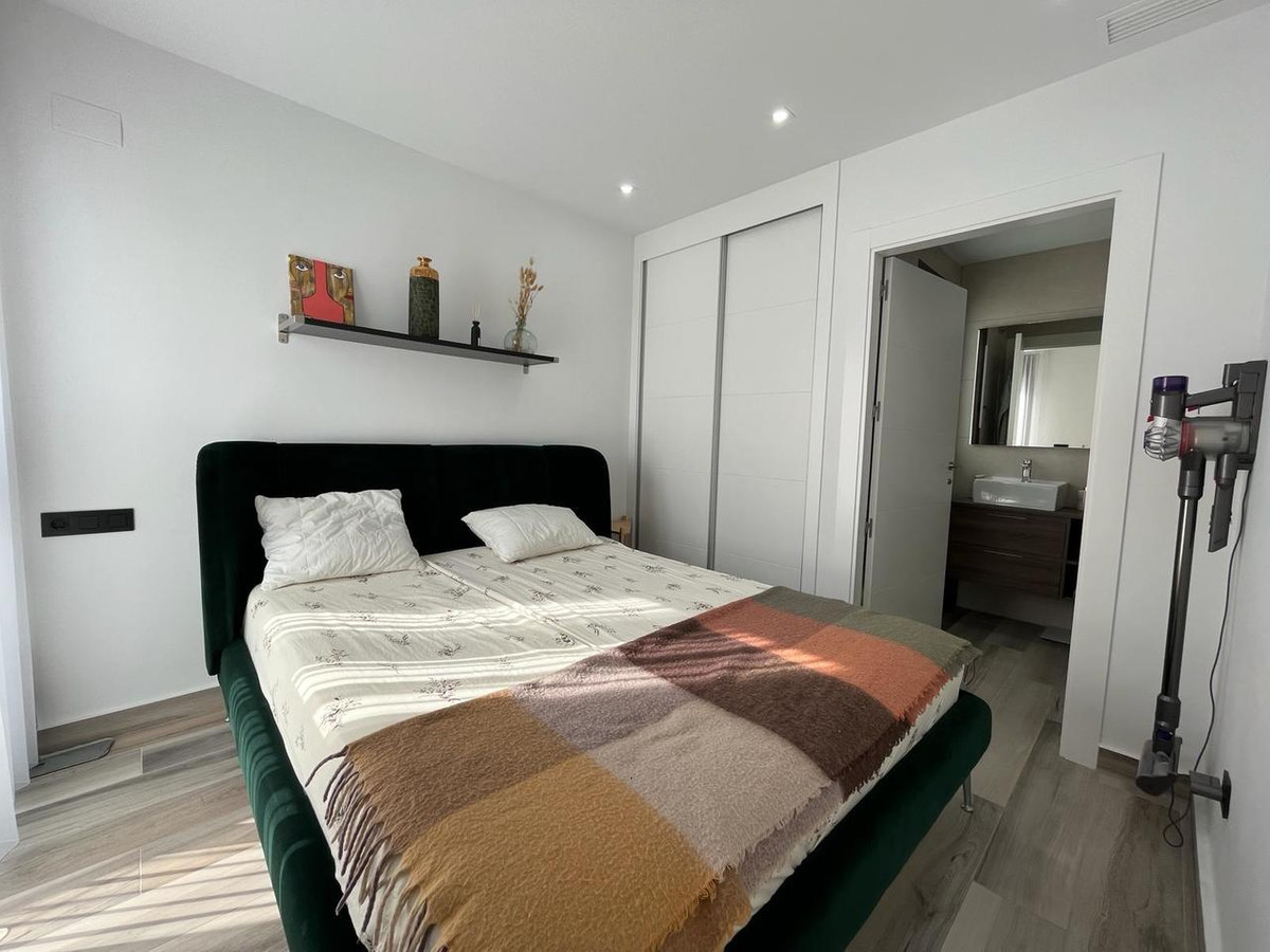 Sold - 3 Bedroom 4 Bathroom Detached Villa in Torrevieja - Los Balcones  - Alicante