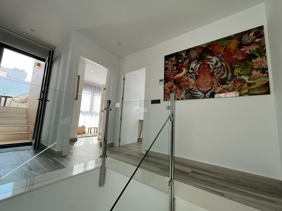 Sold - 3 Bedroom 4 Bathroom Detached Villa in Torrevieja - Los Balcones  - Alicante