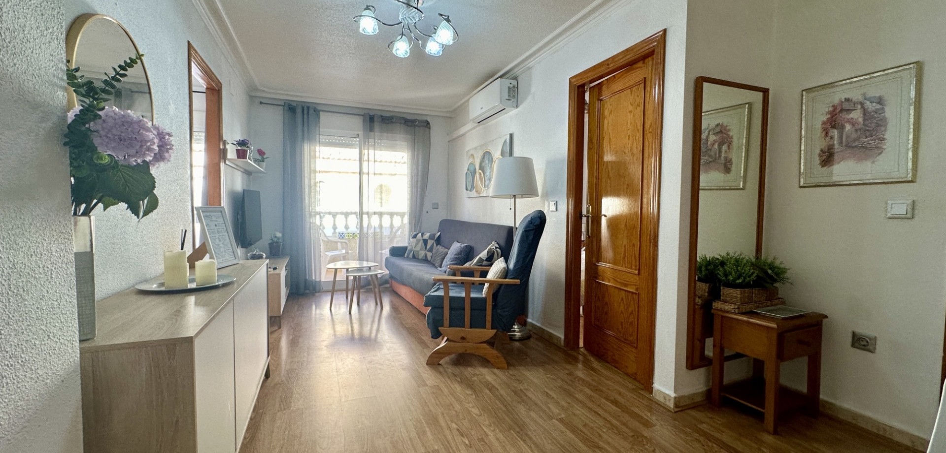For sale - 2 Bedroom 1 Bathroom Apartment in Torrevieja - Torrevieja  - Costa Blanca (Alicante)