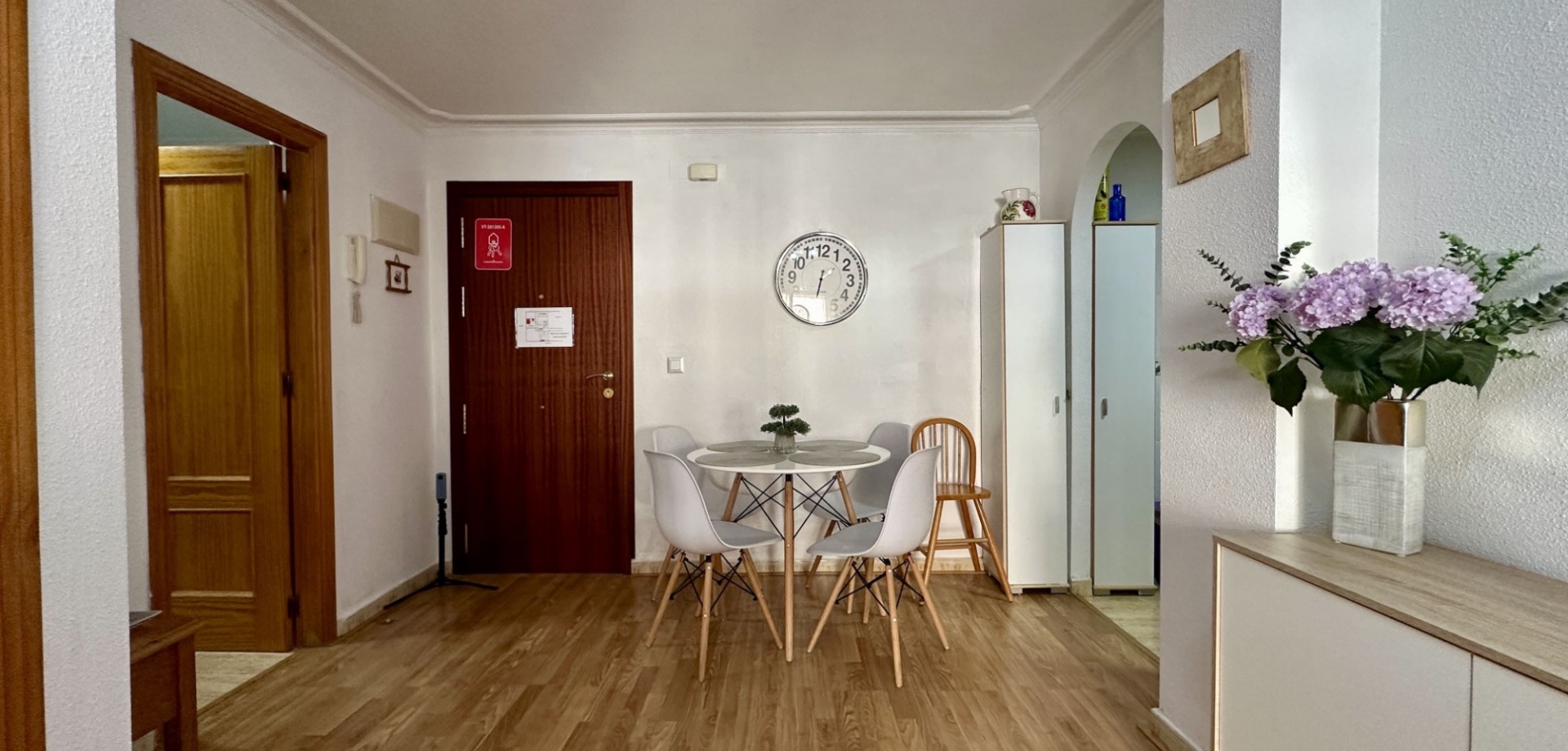 For sale - 2 Bedroom 1 Bathroom Apartment in Torrevieja - Torrevieja  - Costa Blanca (Alicante)