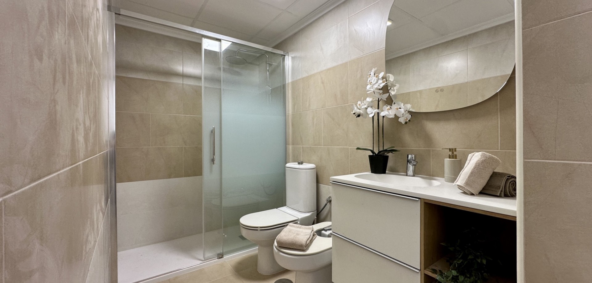 For sale - 3 Bedroom 2 Bathroom Apartment in Torrevieja - Torrevieja  - Costa Blanca (Alicante)