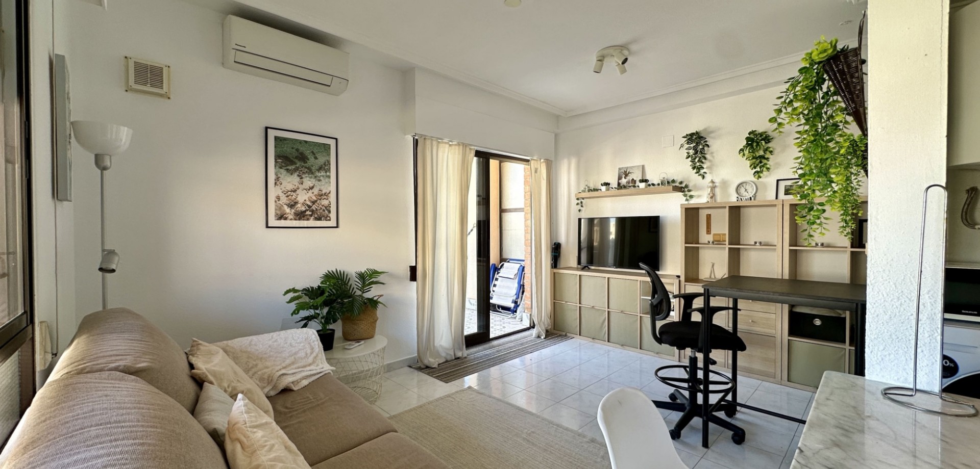 For sale - 1 Bedroom 1 Bathroom Apartment in Torrevieja - Torrevieja  - Costa Blanca (Alicante)