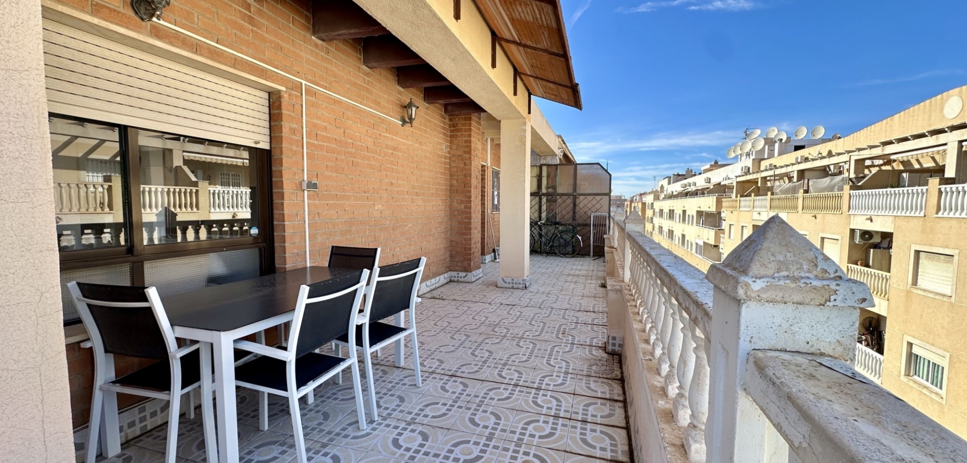 For sale - 1 Bedroom 1 Bathroom Apartment in Torrevieja - Torrevieja  - Costa Blanca (Alicante)