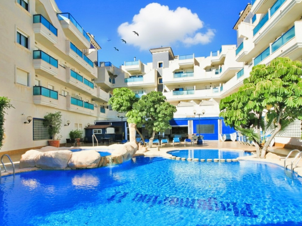 2 Bedroom 1 Bathroom Apartment in Cabo Roig 