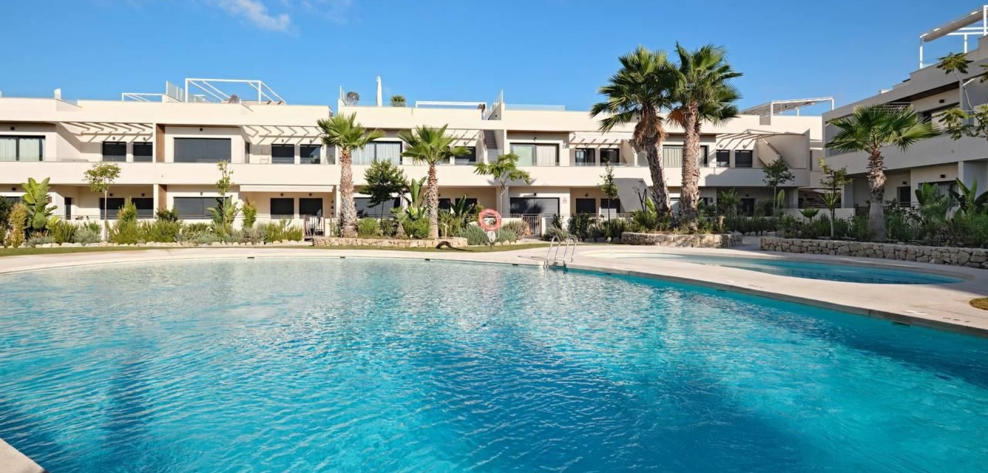 For sale - 2 Bedroom 2 Bathroom Apartment in Torrevieja - La Veleta  - Alicante