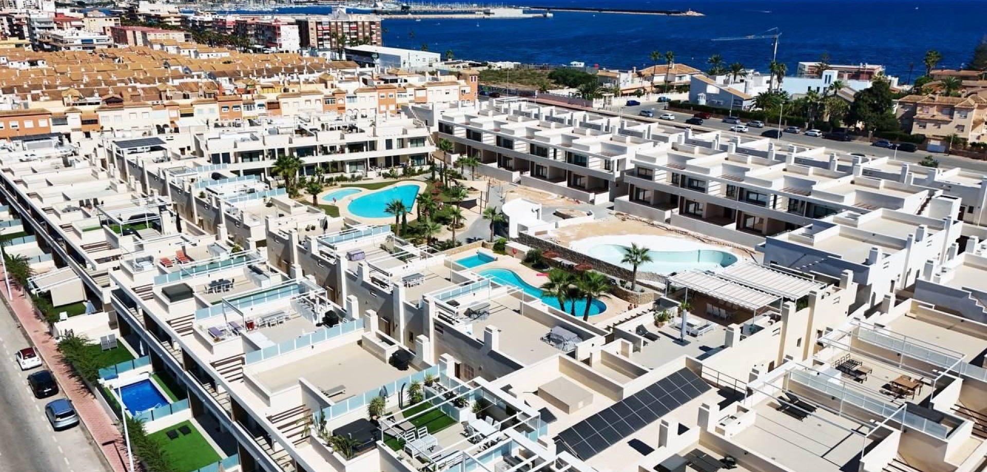 For sale - 2 Bedroom 2 Bathroom Apartment in Torrevieja - La Veleta  - Alicante