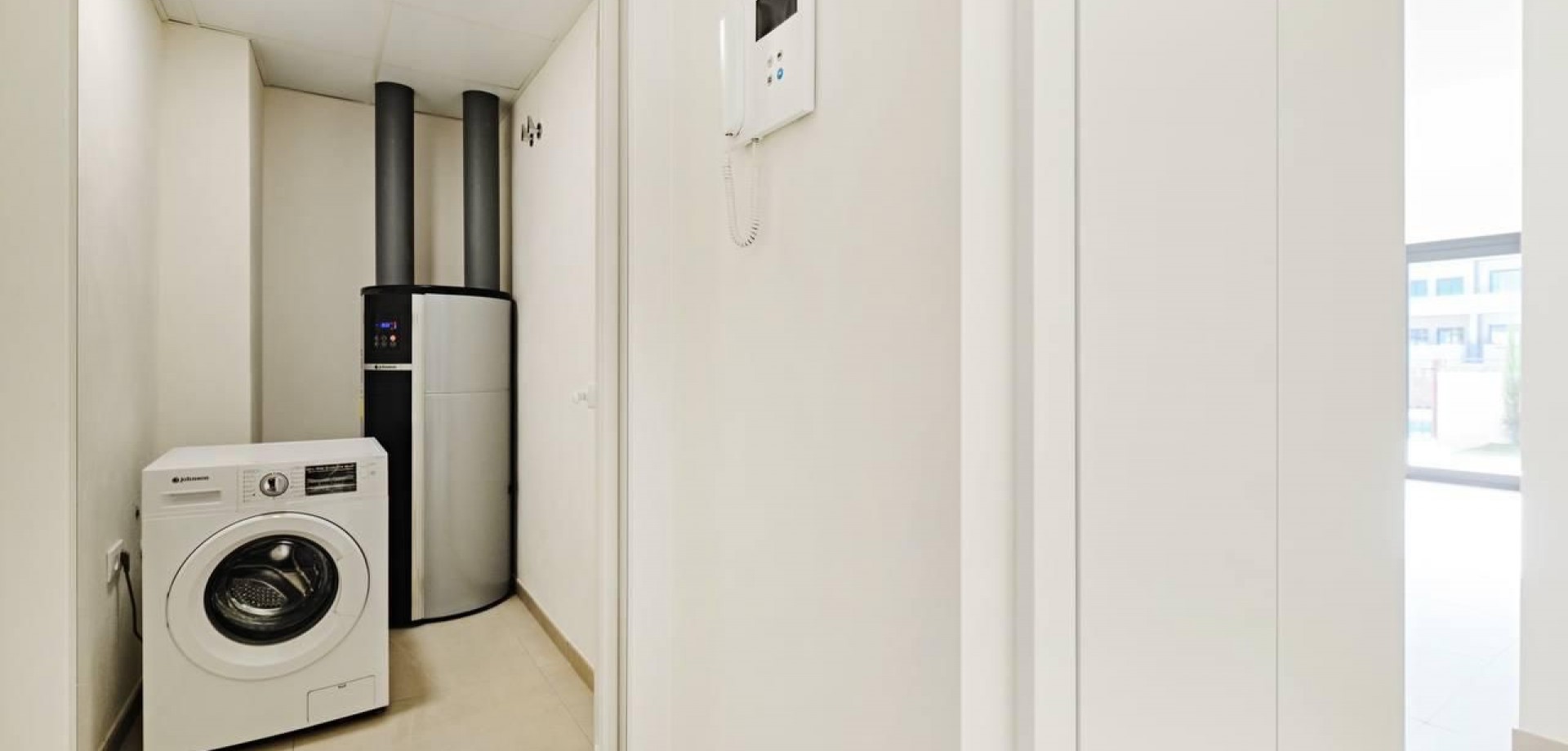 For sale - 2 Bedroom 2 Bathroom Apartment in Torrevieja - La Veleta  - Alicante
