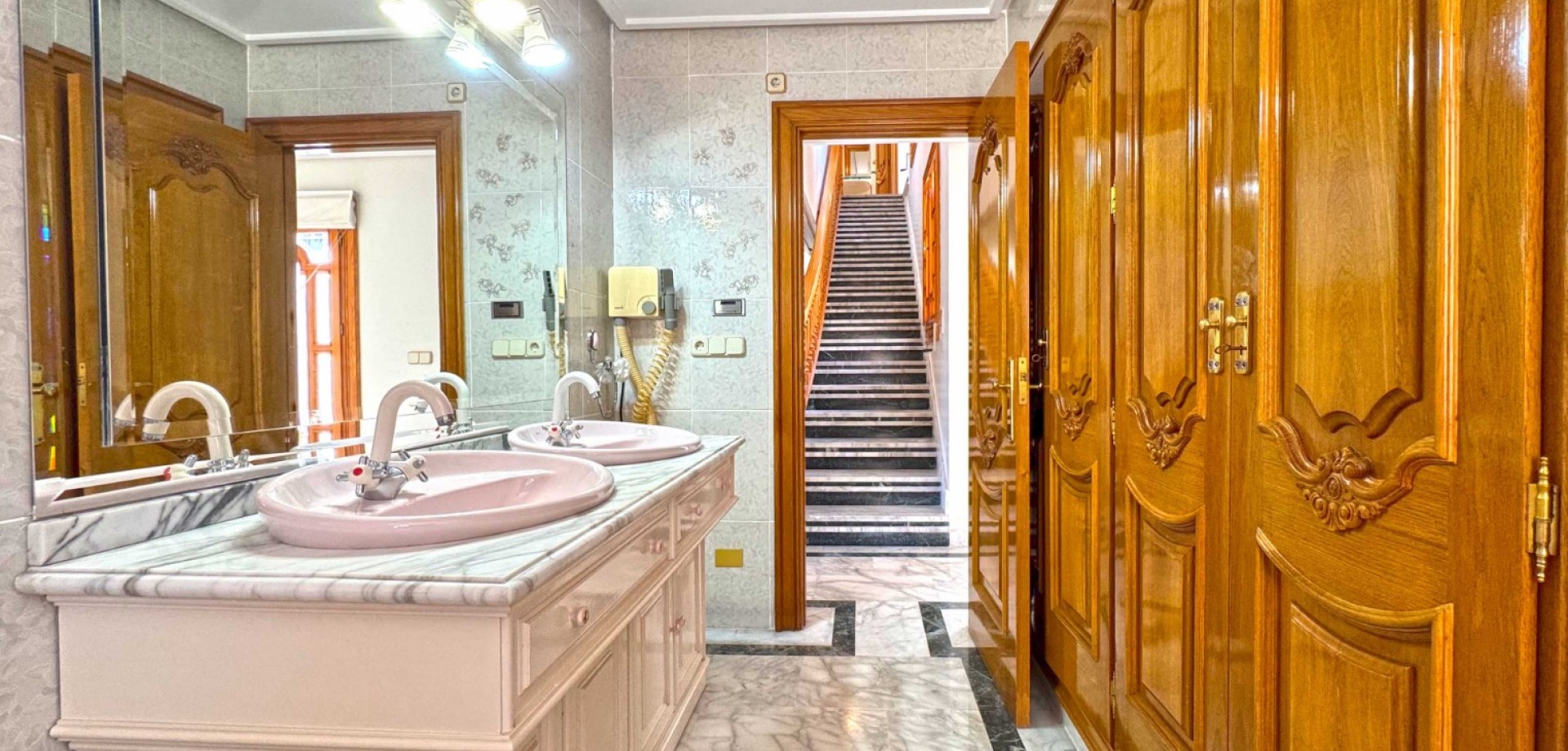 For sale - 6 Bedroom 4 Bathroom Duplex in San Pedro del Pinatar - San Pedro del Pinatar  - Murcia