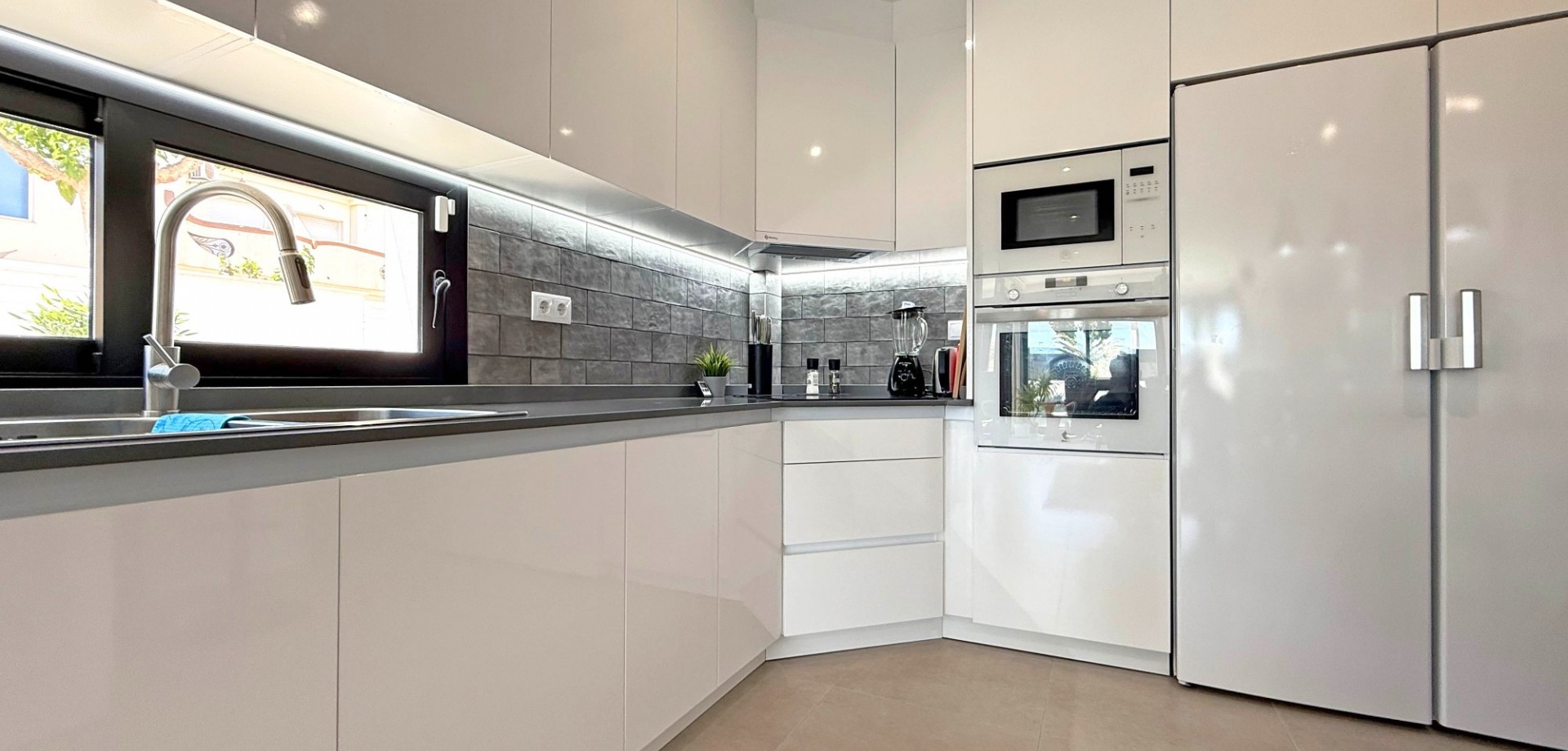 For sale - 2 Bedroom 2 Bathroom Detached Villa in San Pedro del Pinatar - San Pedro del Pinatar  - Murcia